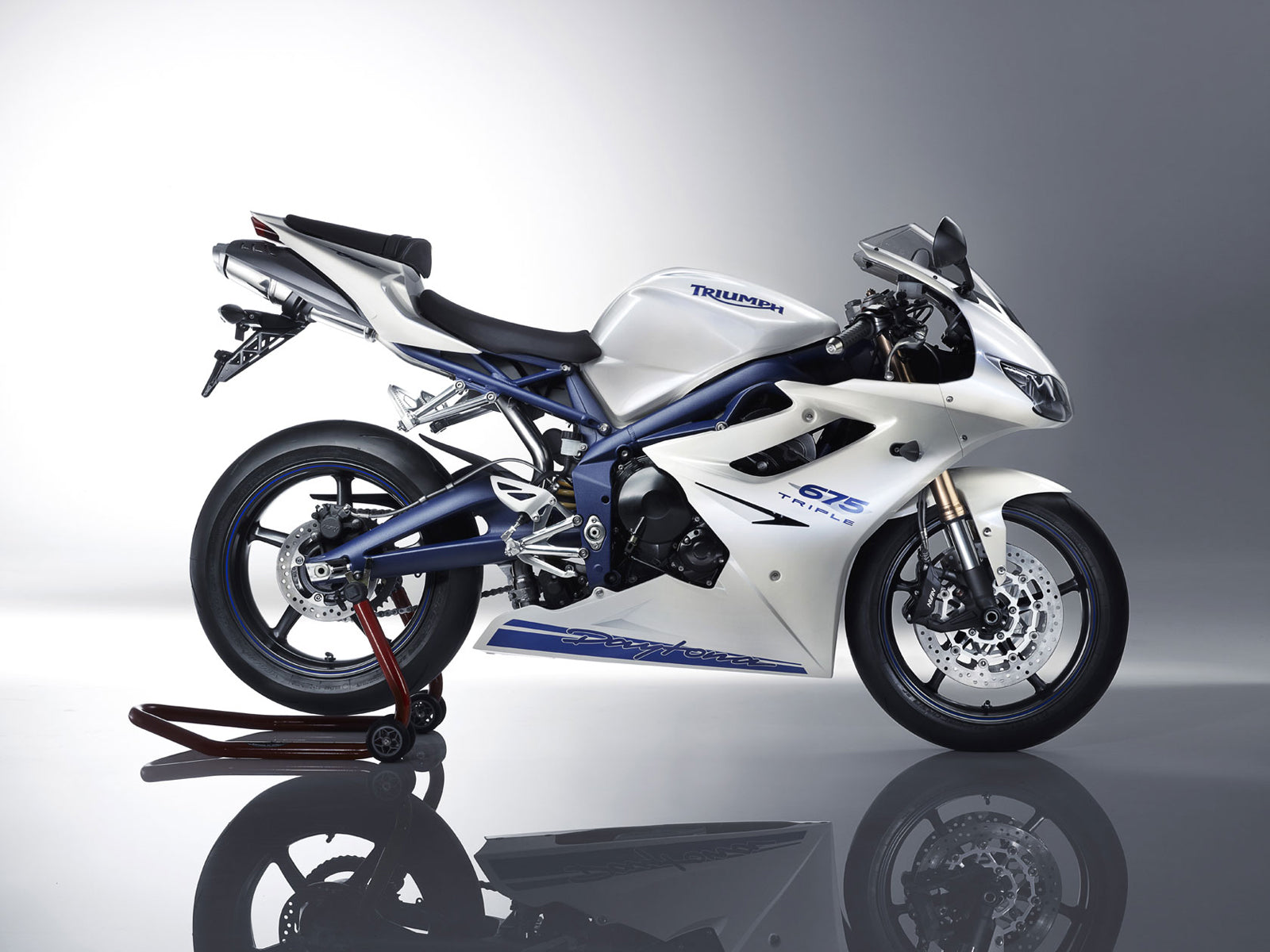 Habitaciones AMOTOPART 2009-2012 Triumph Daytona 675 White Bleu Daytona Generic