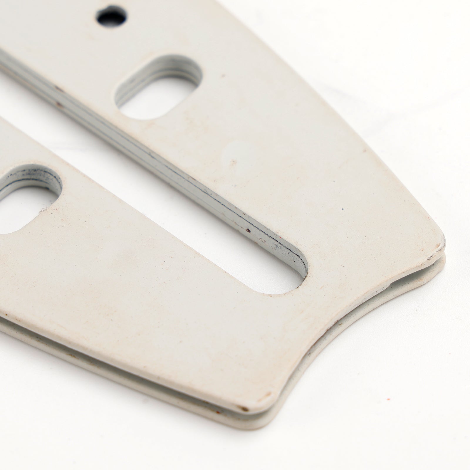 24" MOOTTORISAHAN OHJAUSTANKO 0,325" Nousu 0,058 Mitta 94DL Jälkimarkkinoiden vaihto