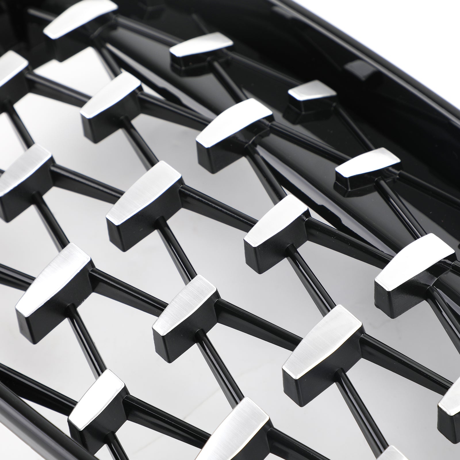 Przednia kratka do BMW serii 1 E81 E87 E82 E88 128i 135i 2008-2012 Czarny i chromowany Generic