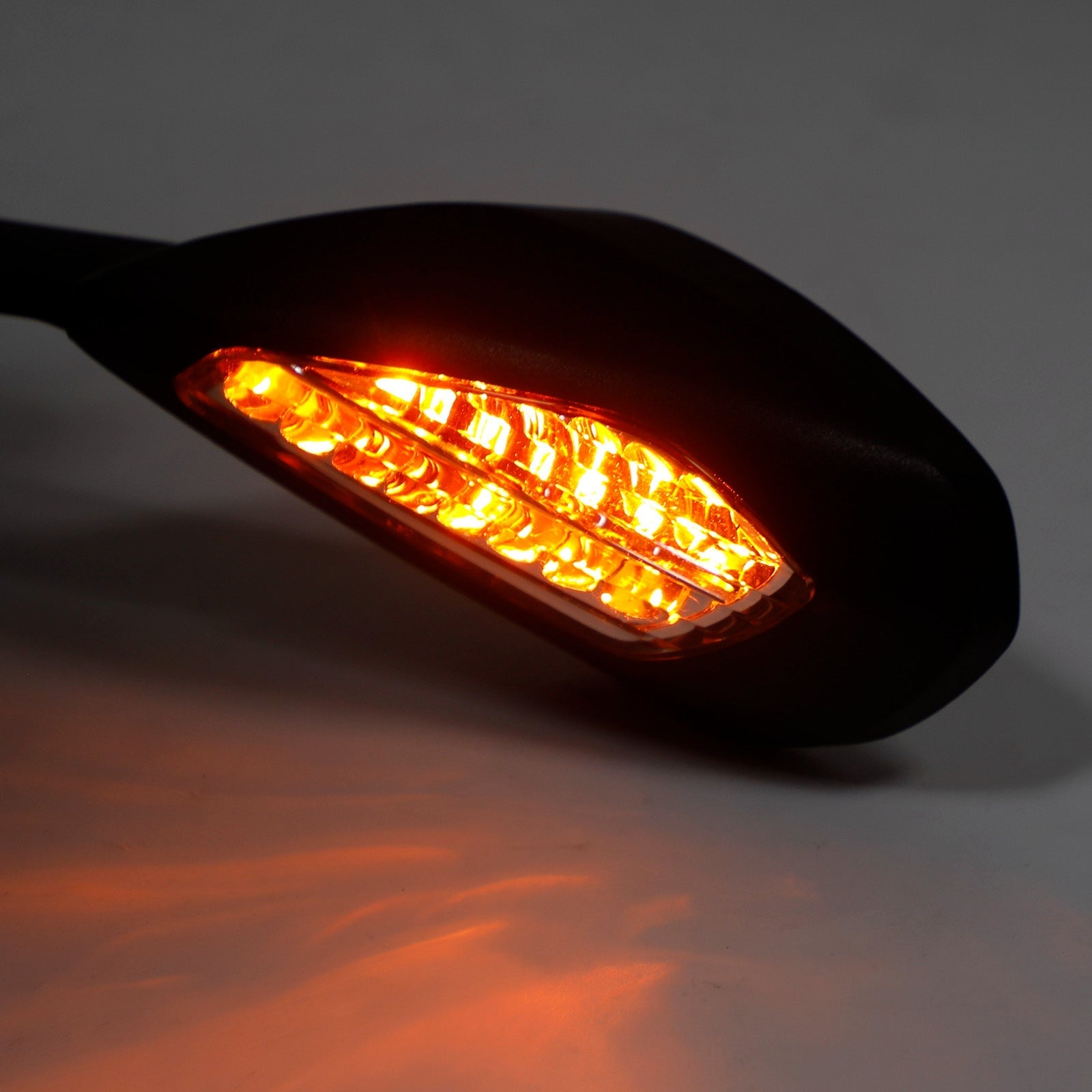 Ducati 52310645A 523S0655A 523S0644A 523S0654A Taustapeili merkkivalolla