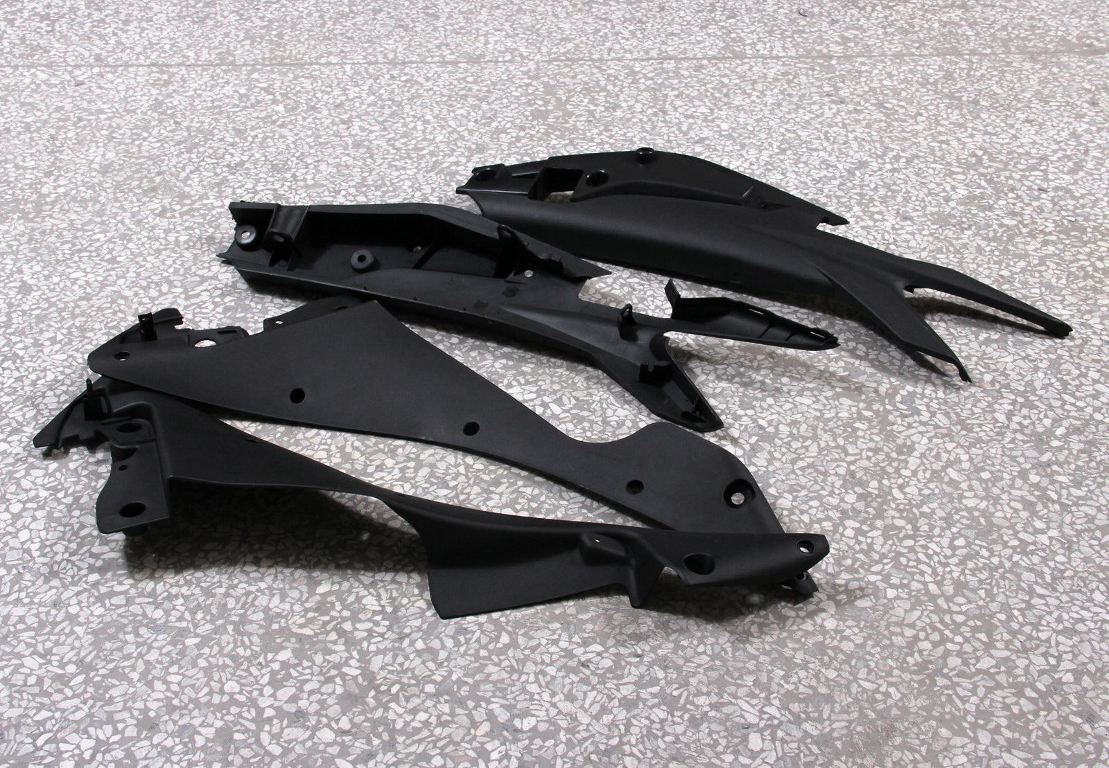 Trgi Amotopart 2011-2015 Honda CBR250R Rdeče srebro CBR Generic