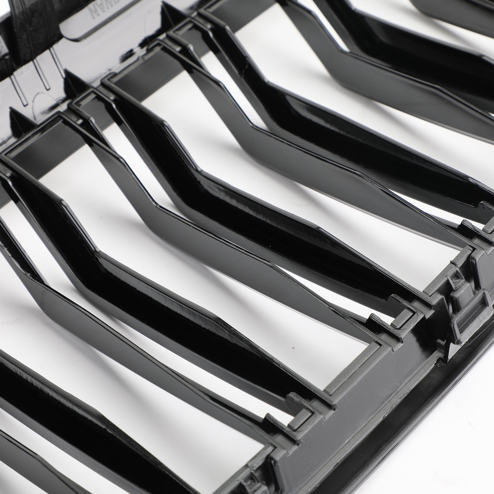 Błyszcząca czarna podwójna listwa przednia kratka nerkowa do BMW serii 5 G30 G31 Sedan 17-19 Generic