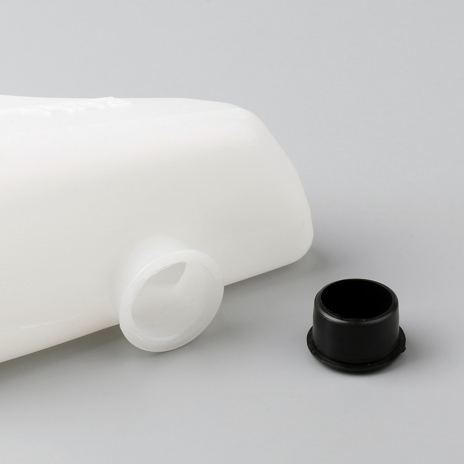 Bottiglia di riserva del liquido di raffreddamento del serbatoio di troppopieno del radiatore del liquido di raffreddamento per Yamaha YZF-R1 15-17 generico