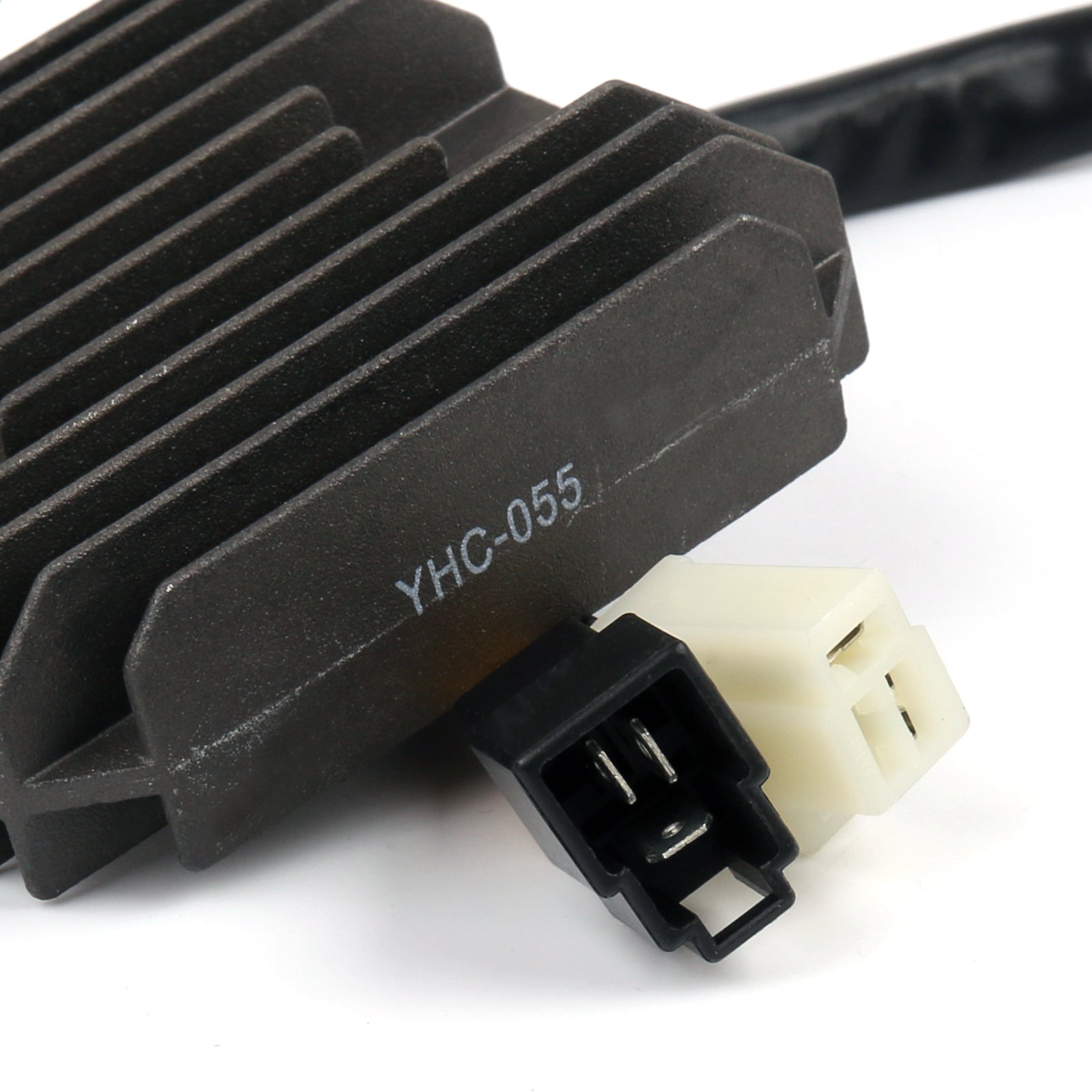 Säädin Tasasuuntaaja FITS Suzuki VZ800 Marauder/ Intruder M800 1997-2003 Generic