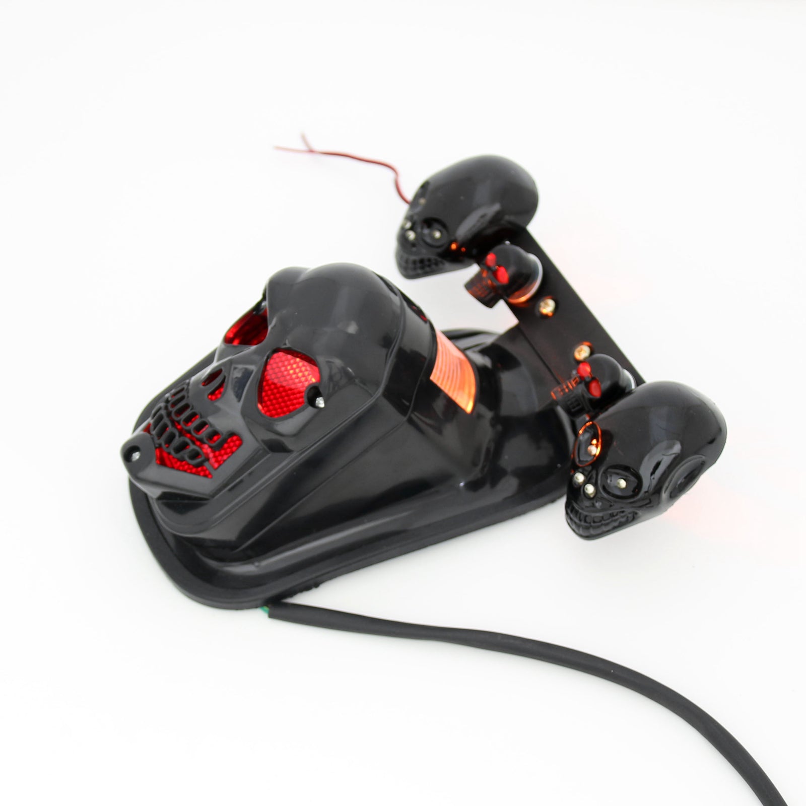 Luz trasera de freno trasero con señal de giro de calavera para motocicleta Harley genérica