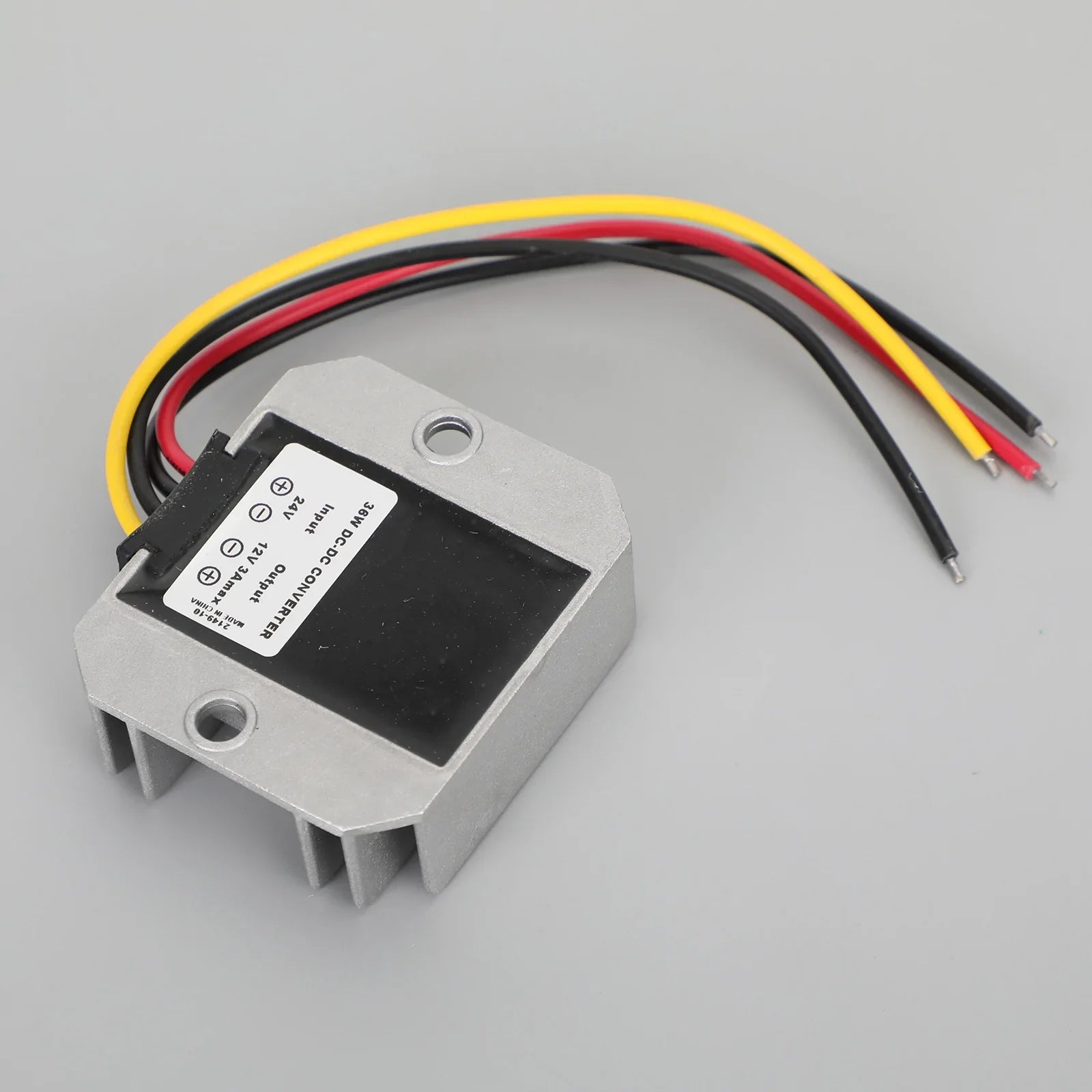 WaterProof 24V à 12V 3A 36W Régulateur de convertisseur de puissance CC/CC abaisseur