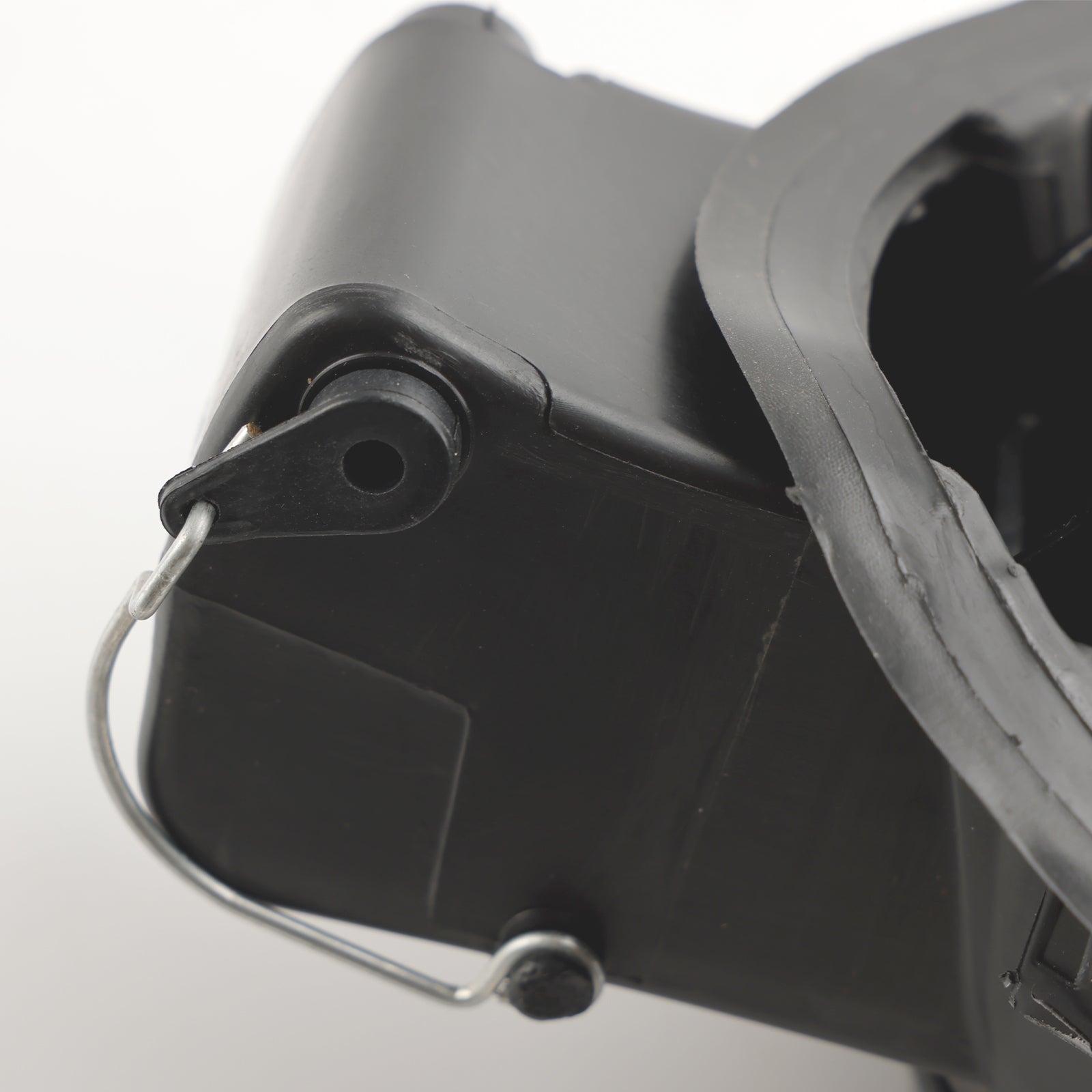 Coperchio della cerniera dello sportello del serbatoio del serbatoio di riempimento 51177069449 per BMW Serie 1 E81 E87