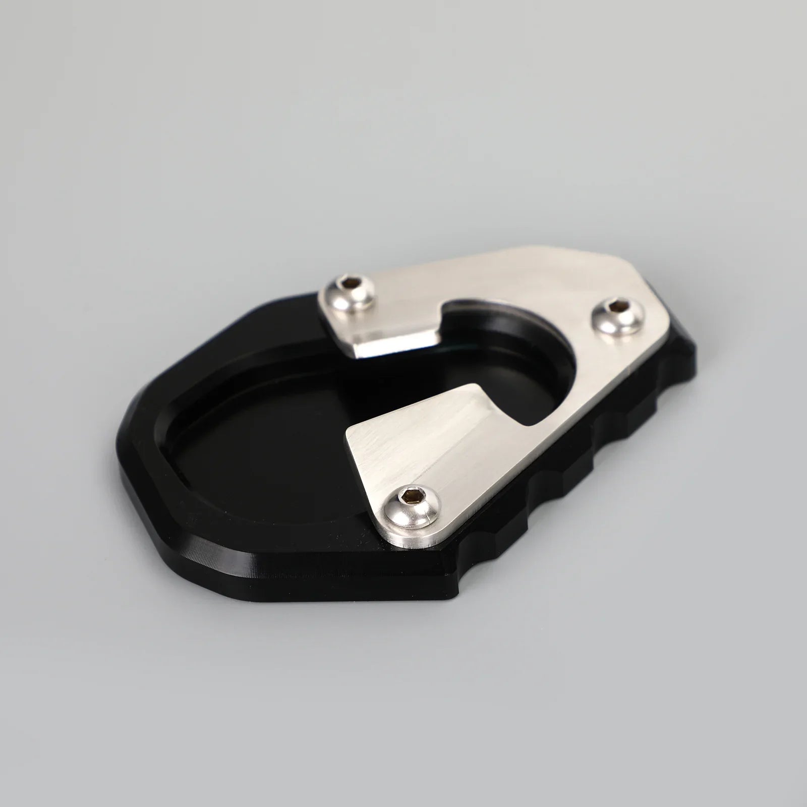 Płyta powiększająca nóżkę TRIUMPH TIGER 900 Rally Pro 2020-2021