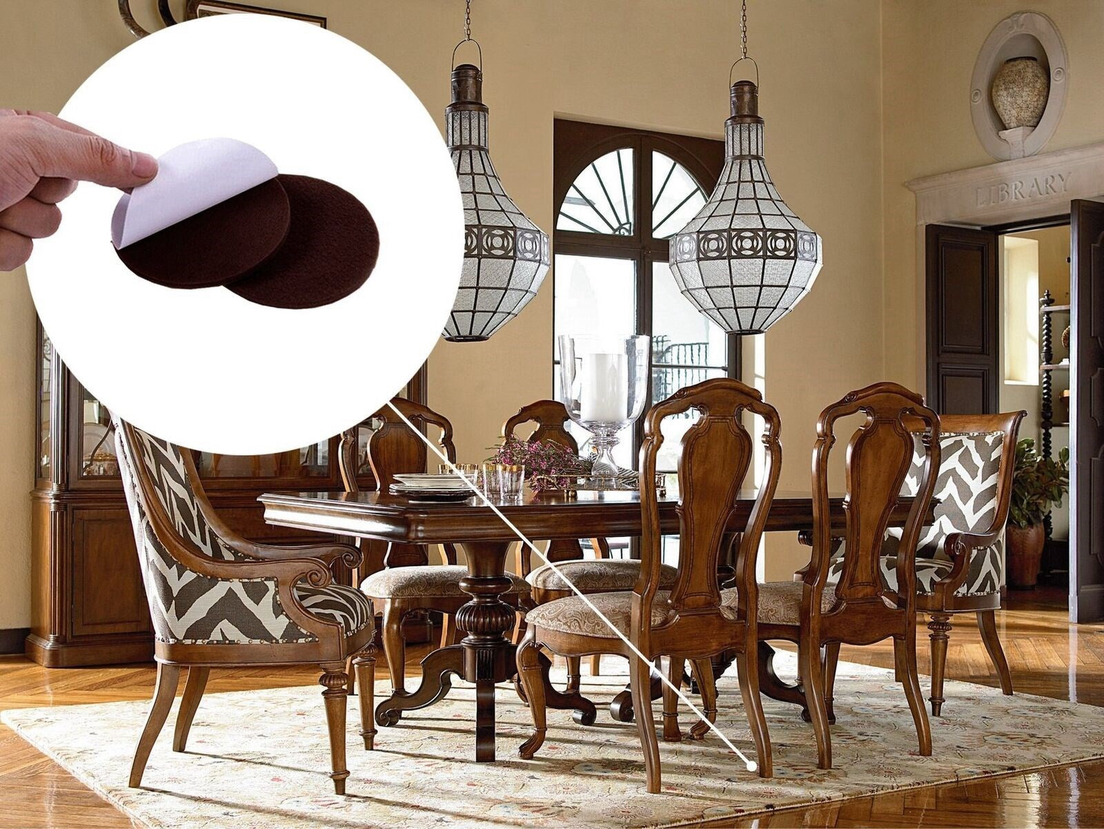 2 väriä 357 Itsensä tarttuvat huopat kovan pintakalusteen kannalta