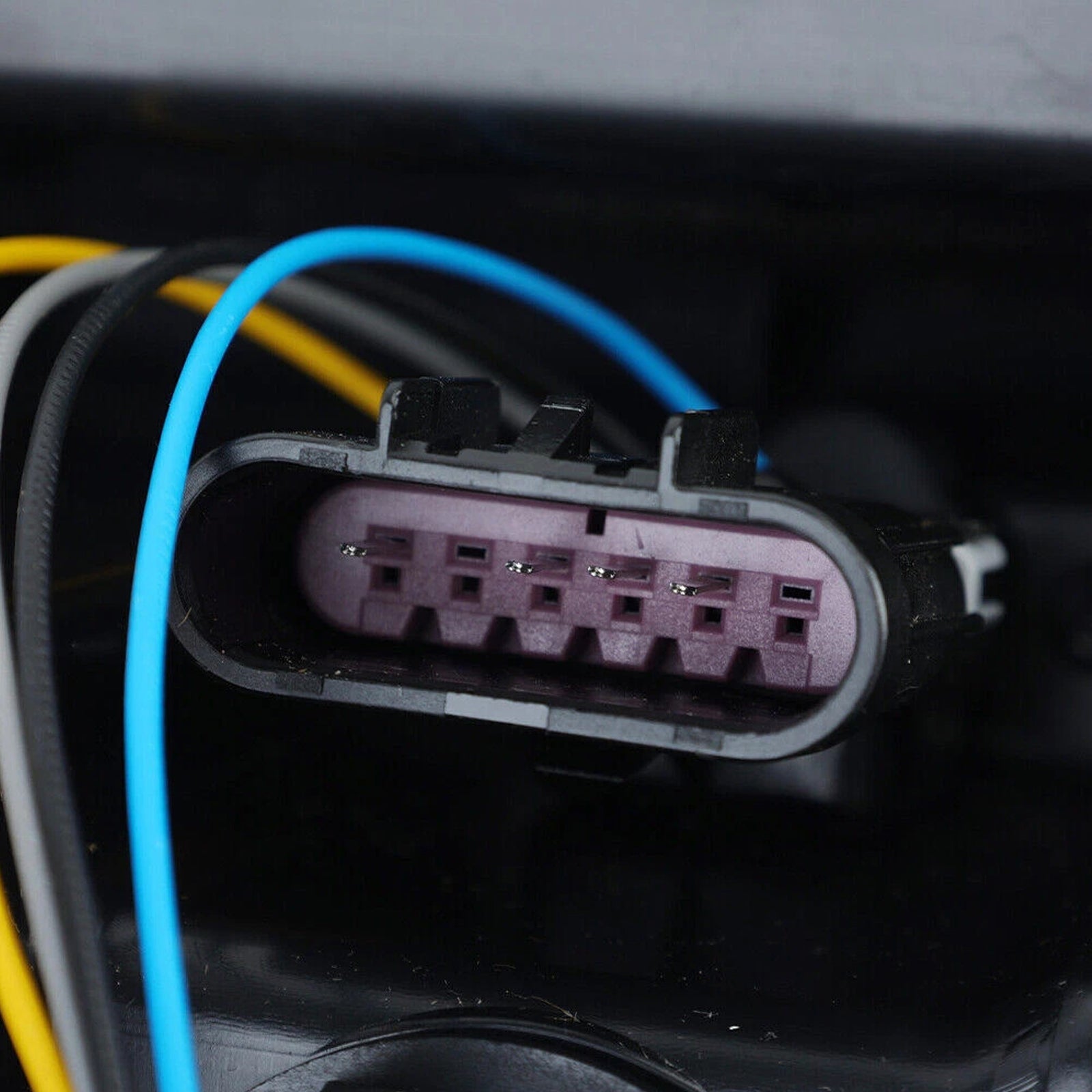 Feu arrière gauche et droit pour Dodge Durango 2014-2022 (références : 68272126AC et 68272127AC).