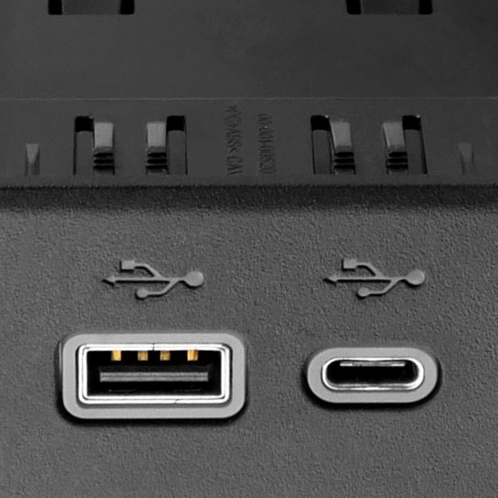 USB N USB-C WEZNIE DLA GMC SIERRA 2019-2024 (13529873, 13549126)