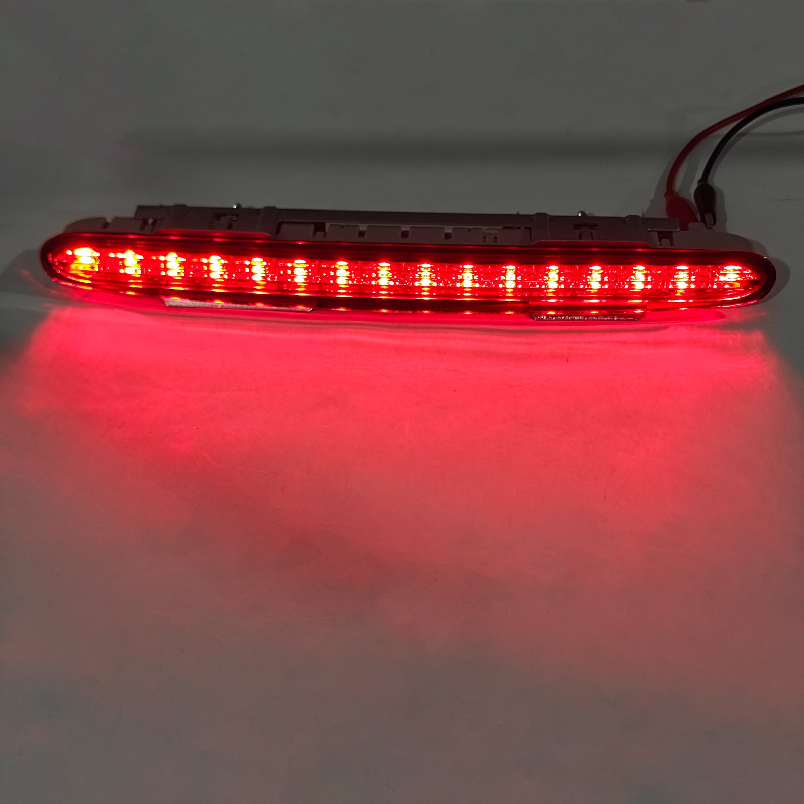Rear Third Brake Light Lamp Pour Mercedes Benz SL55 SL550 R230 2002-2012 Red