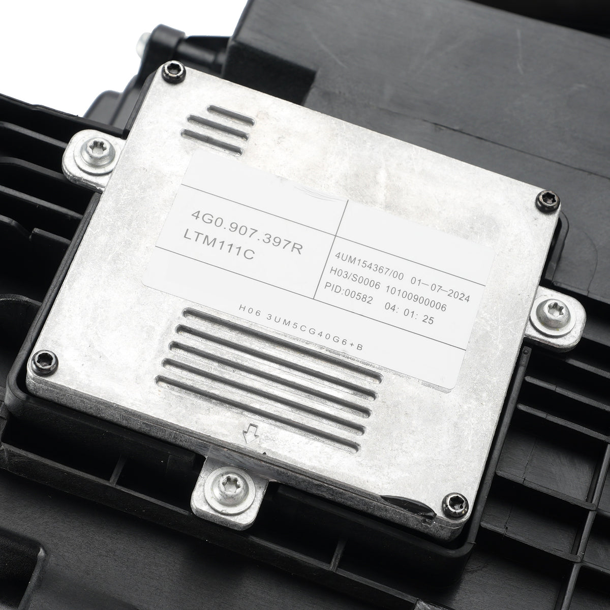 Faro allo xeno sinistro con lampadina e alimentatore 8U0941043E per Audi Q3 2016-2018