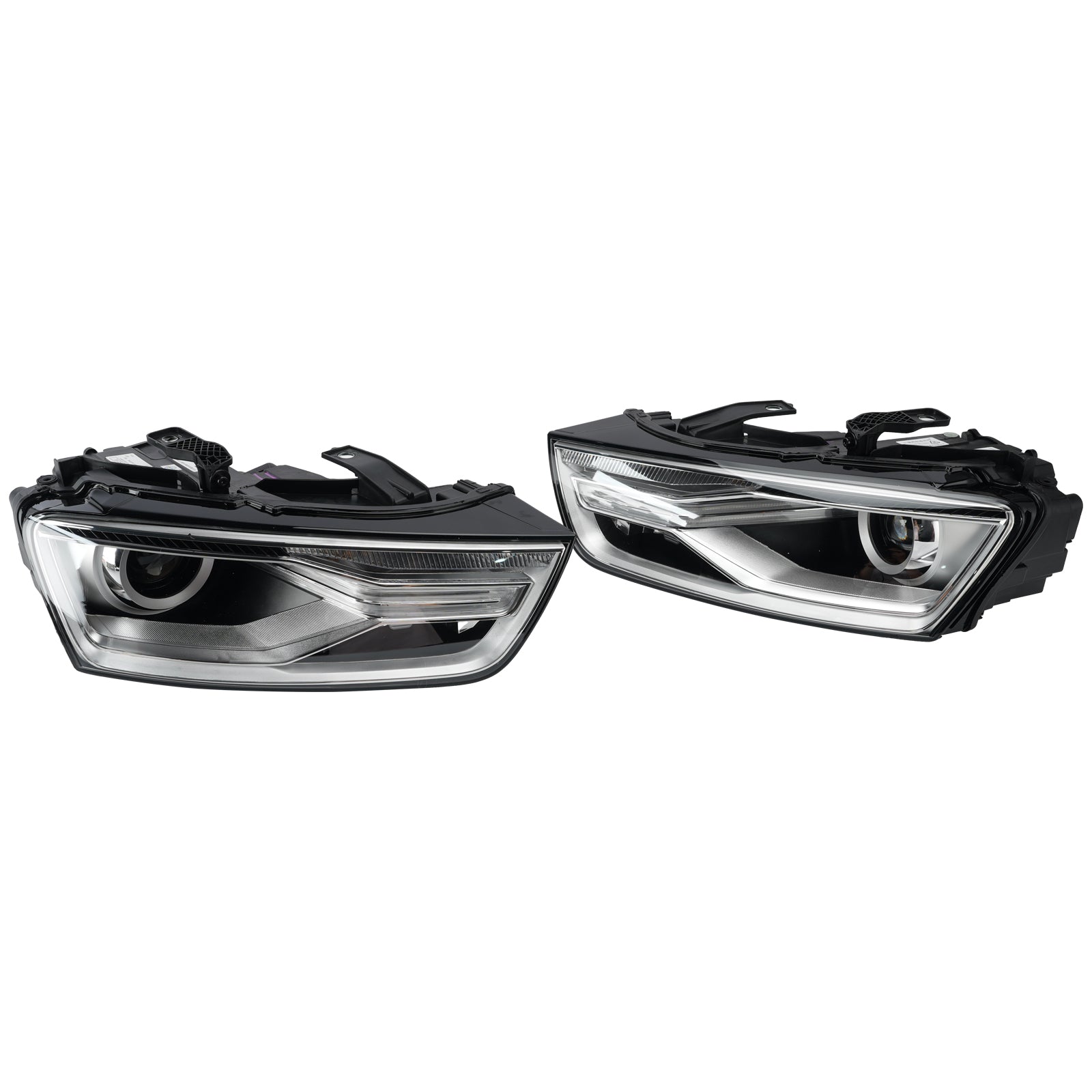 Xenon-ajovalo vasen+oikea painolastilla 8U0941043E 8U0941044E Audi Q3