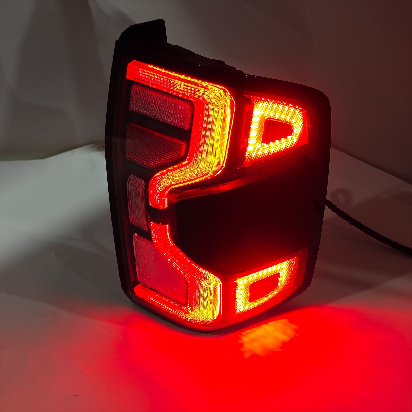 Gruppo fanale posteriore a LED sinistro e destro per Ford Ranger 2022+