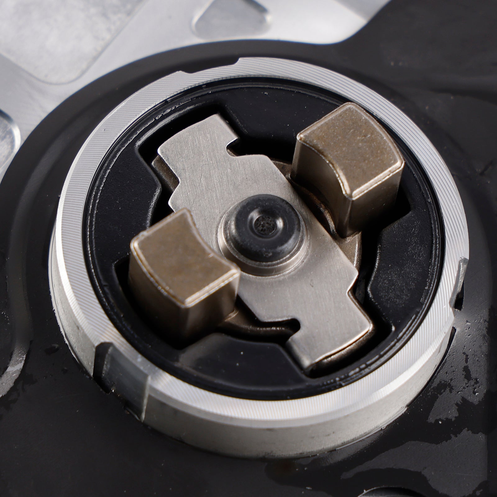 Pompa a vuoto 03L145100G 03L145100B 03L145100C per Volkswagen Golf L4 2.0L 2010-2013