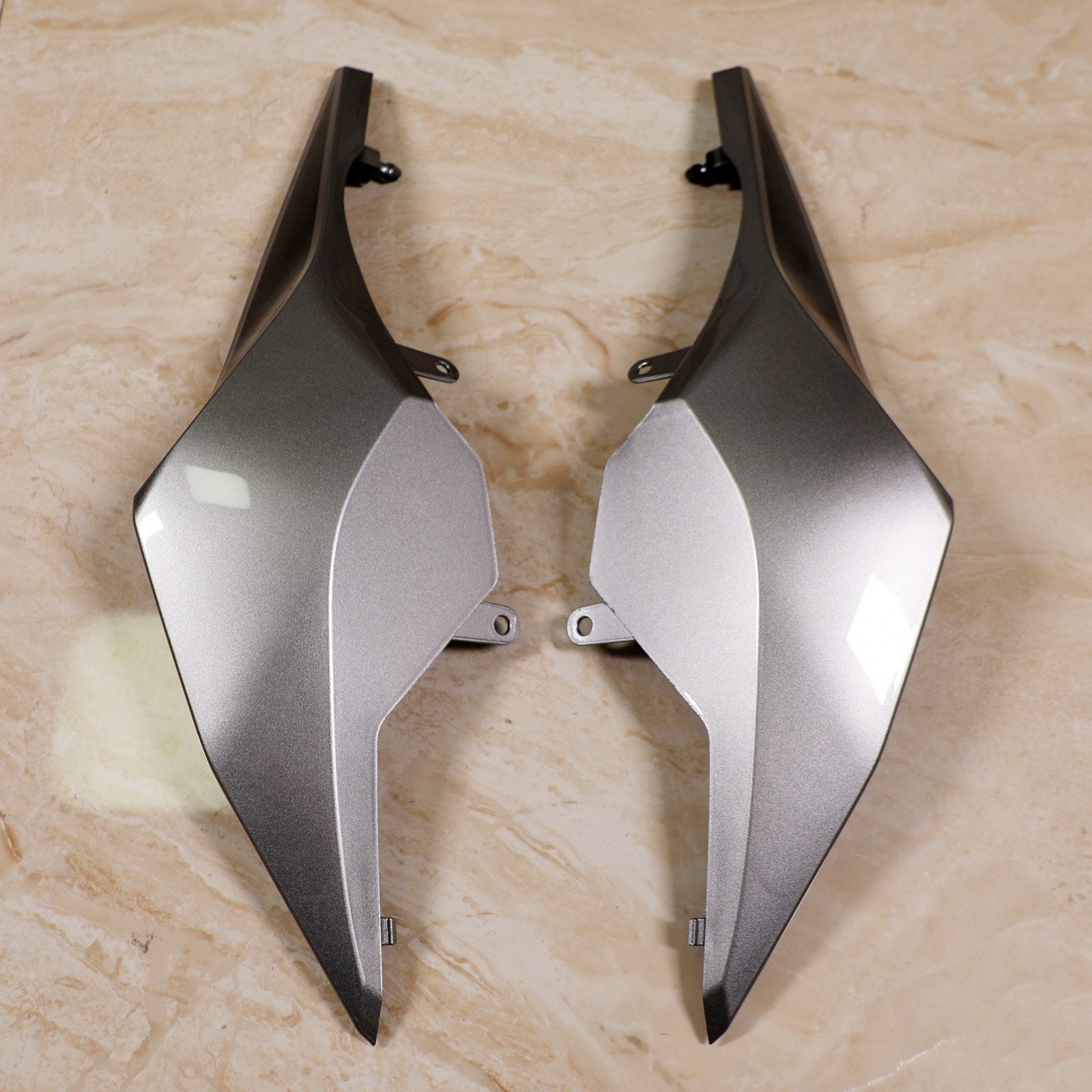 Injekcijski komplet, plastično telo za Honda CB 650R 2019-2020