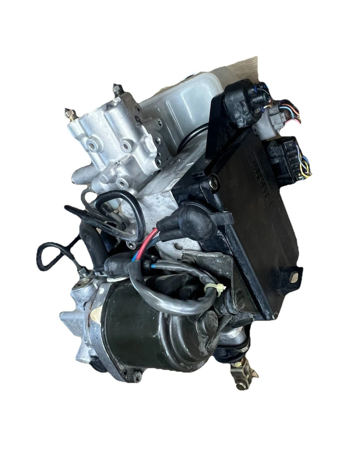 Pompa ABS i cylinder główny wspomagania hamulców MR407202 dla Mitsubishi Montero 2001-2002