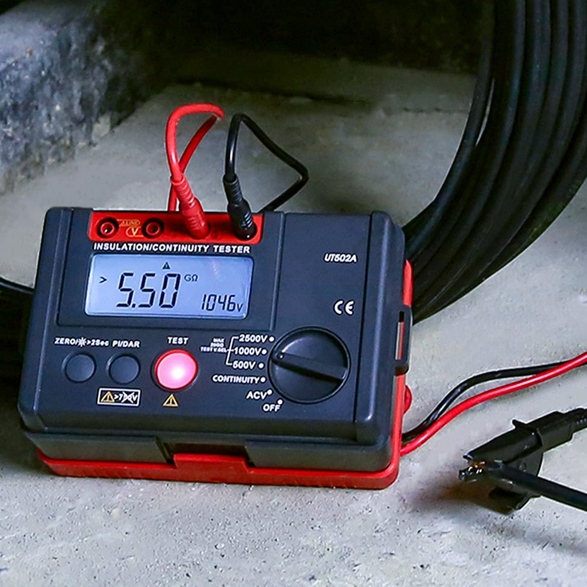 UT502A 2500V isolatie- en aardweerstandstester Megohmmeter voltmeter