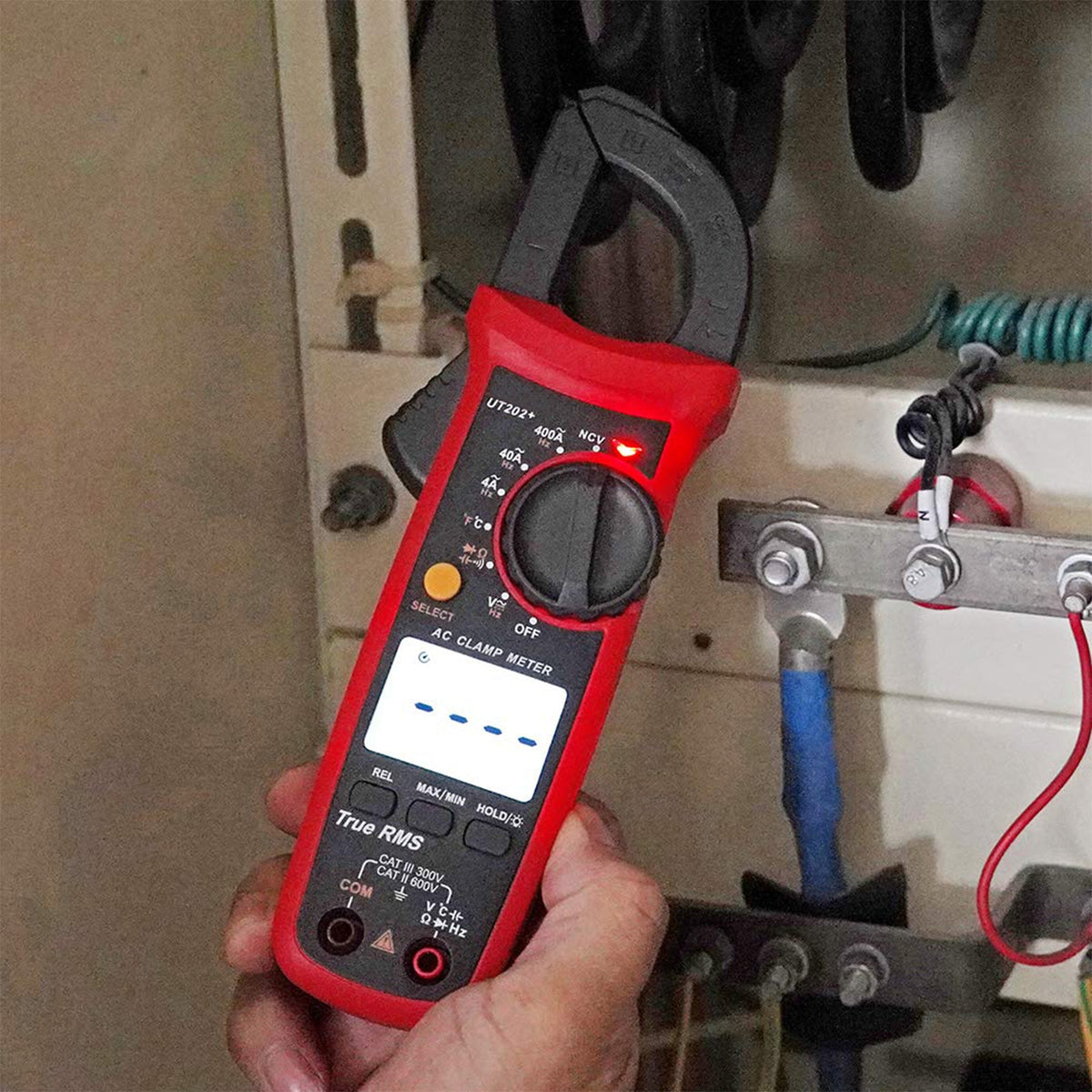 UT202+ handmultimeter, automatische bereikselectie, True RMS-stroomtang met LCD-scherm