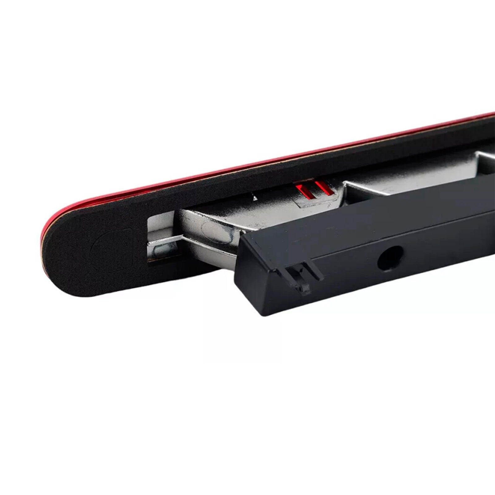 Citroën C1: n ja Peugeot 107: n kolmas palopysäkki korkea tason takaosa