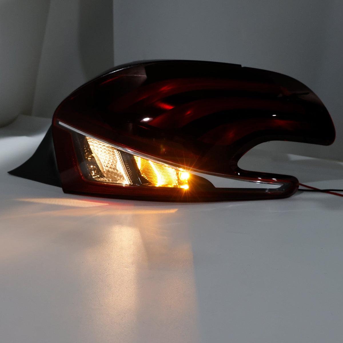 Feux arrière à LED gauche et droit pour Peugeot 208 (modèles restylés, 2015-2019)