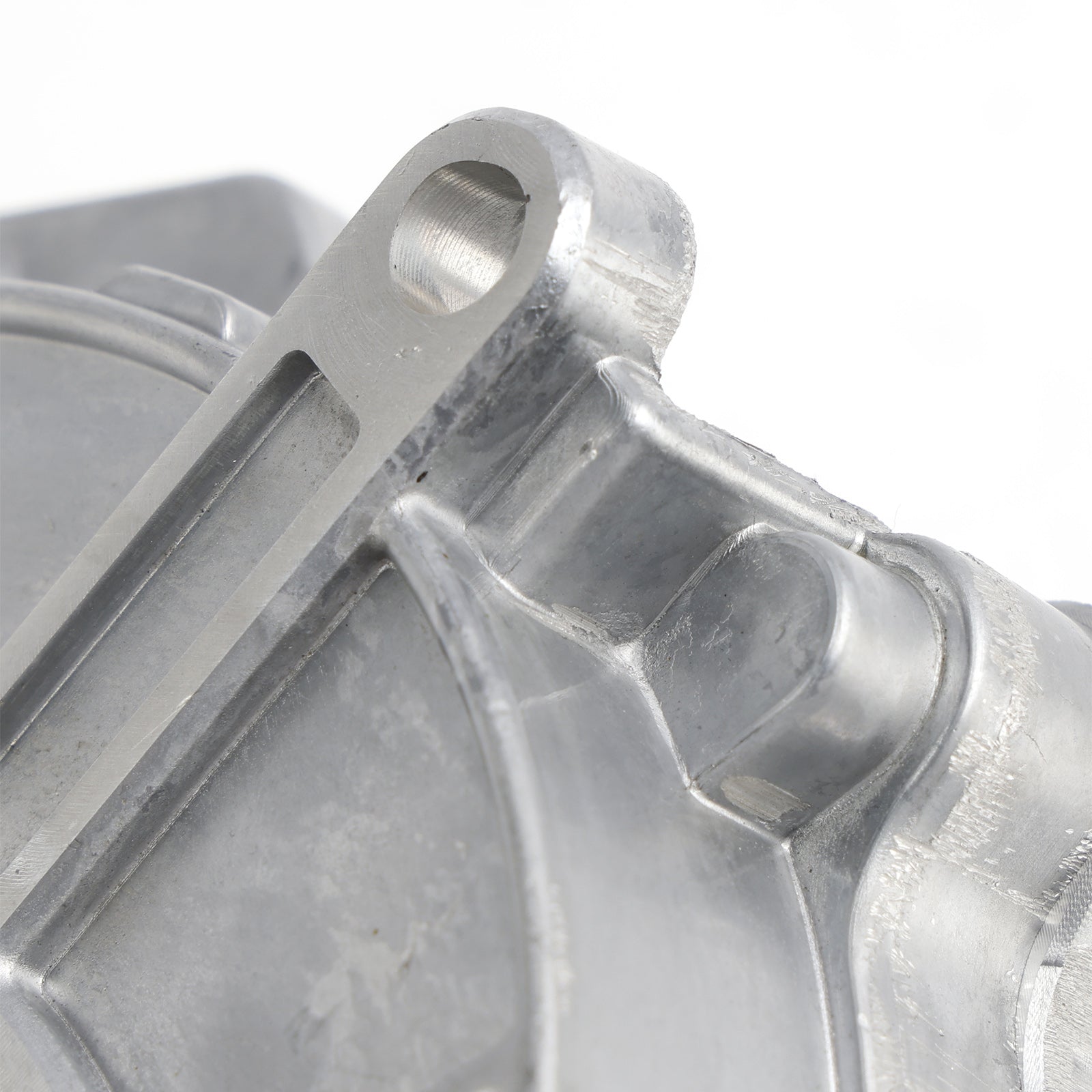 Audi Q7 V6 3.0L 2020-2021 od 03.01.2019 Pompa podciśnienia hamulca 06E145100M