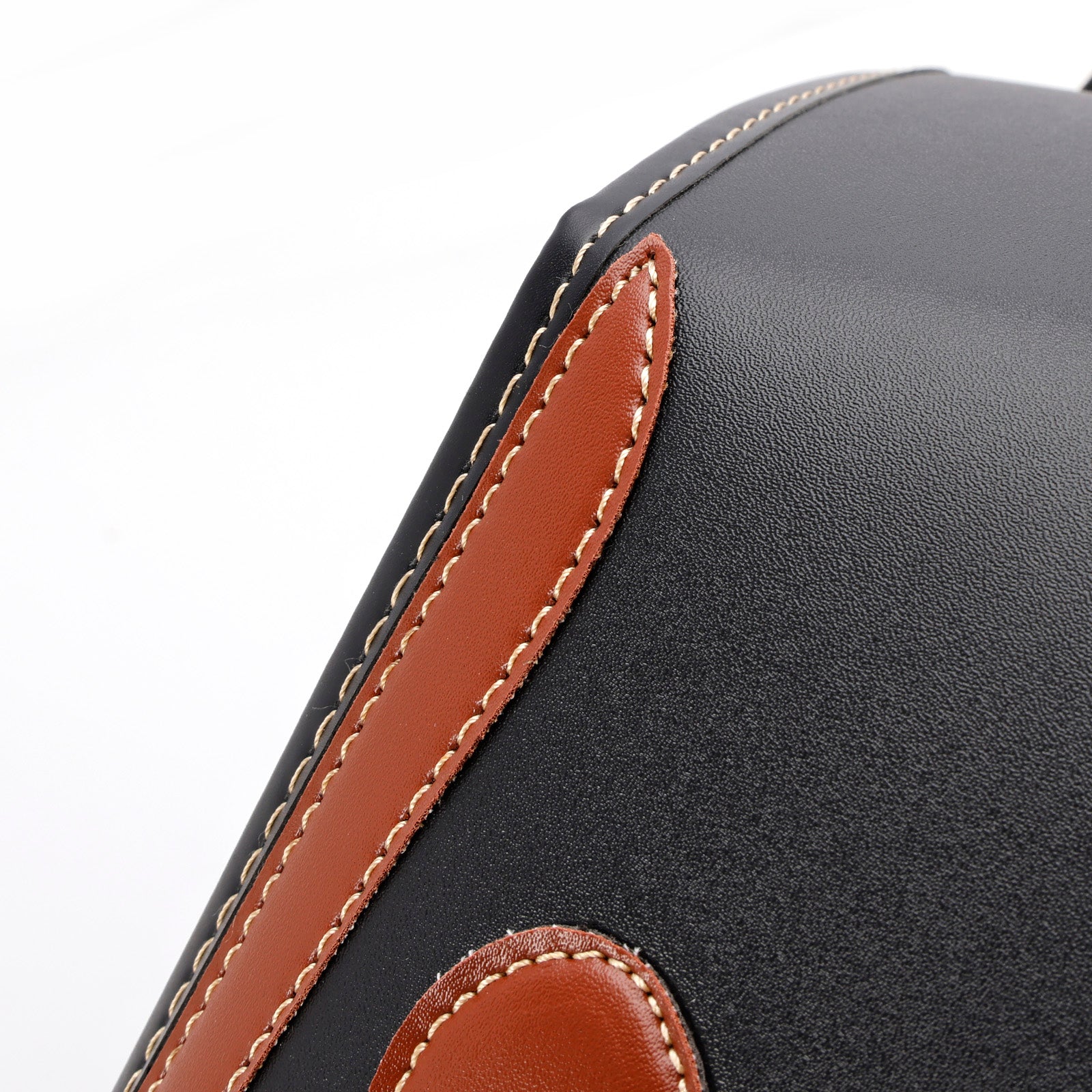 Črna bočna sedla vrečka 26 l za motocikel