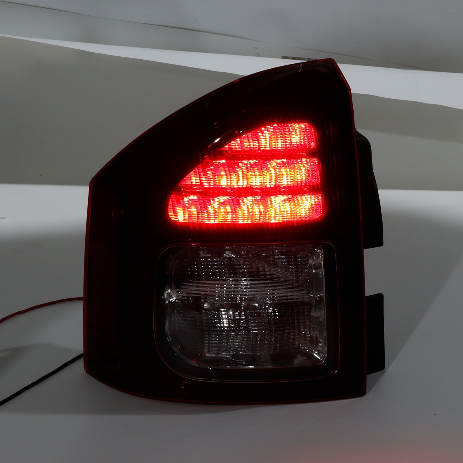 Leva zadnja luč za Jeep Compass 2014-2017