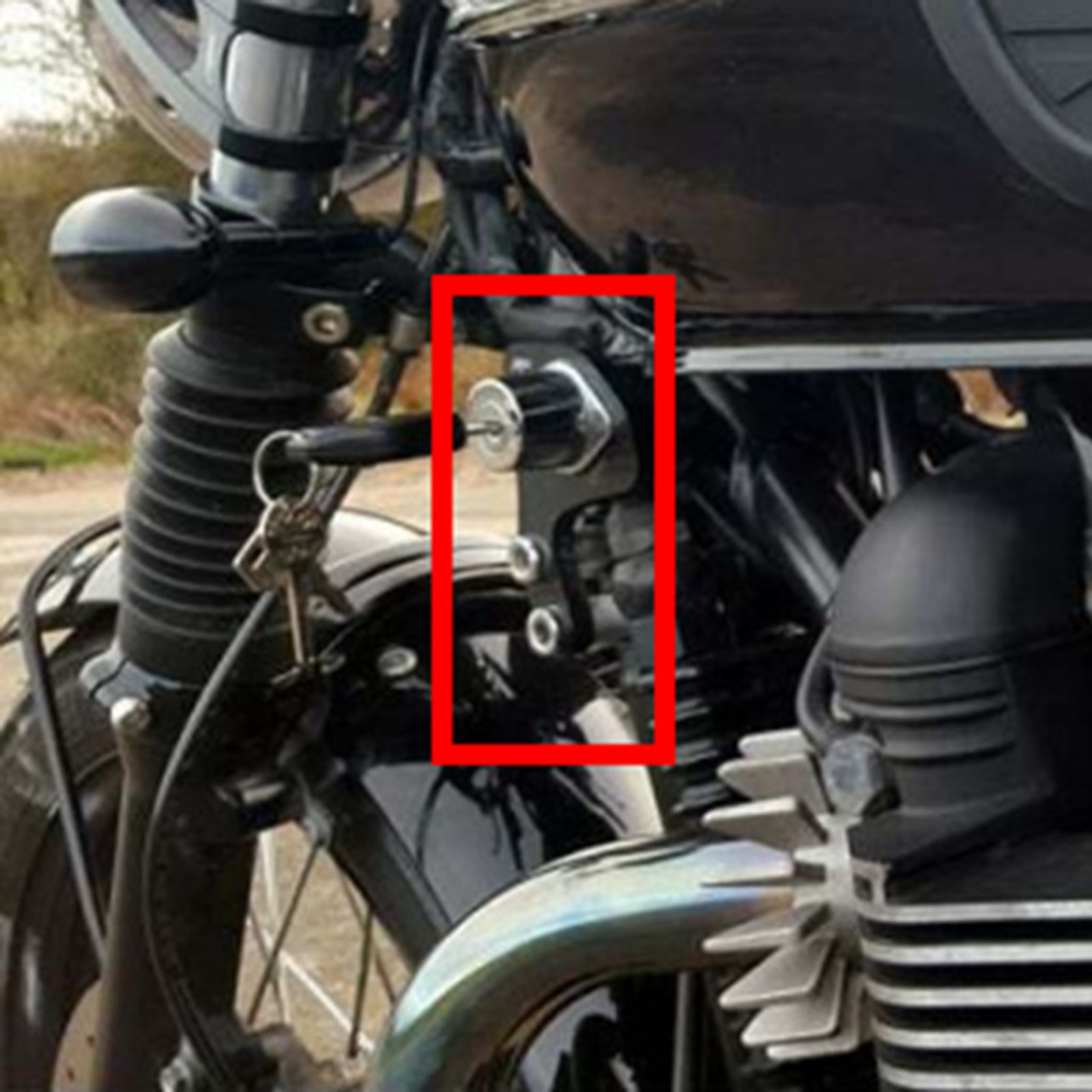 Support De Relocalisation Clé D'Allumage Cnc Noir A Pour Tr Scrambler T100 01-15