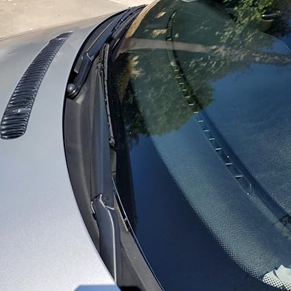 Osa 51718208483 - Kampikammion alempi kansi & BMW E46:n etupyyhkijän säleikkö