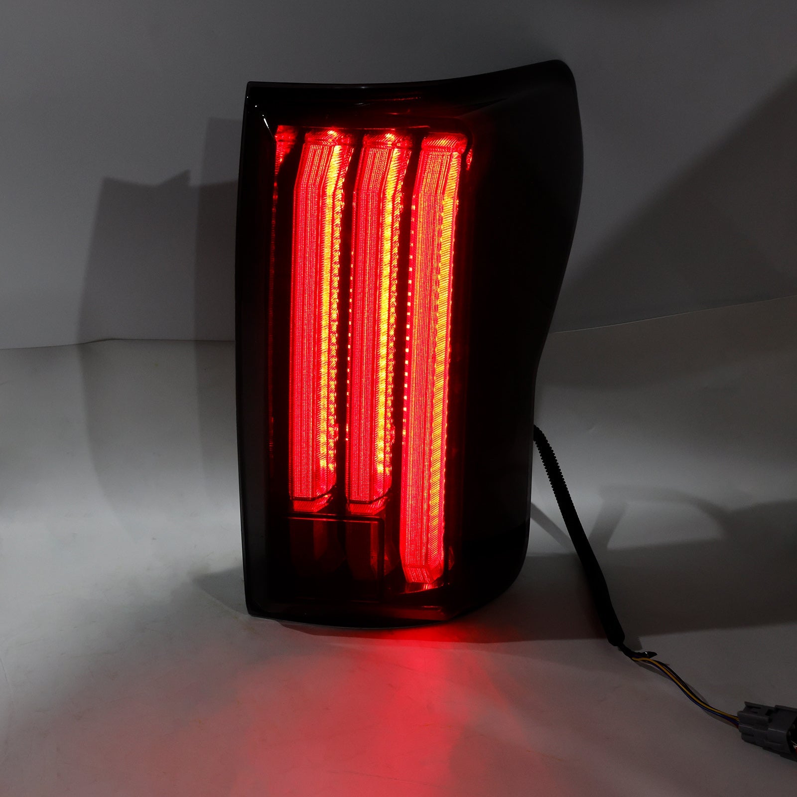 Leve in desne LED zadnje luči za Toyota Tundra (2007-2013), črno ohišje, zatemnjena leča