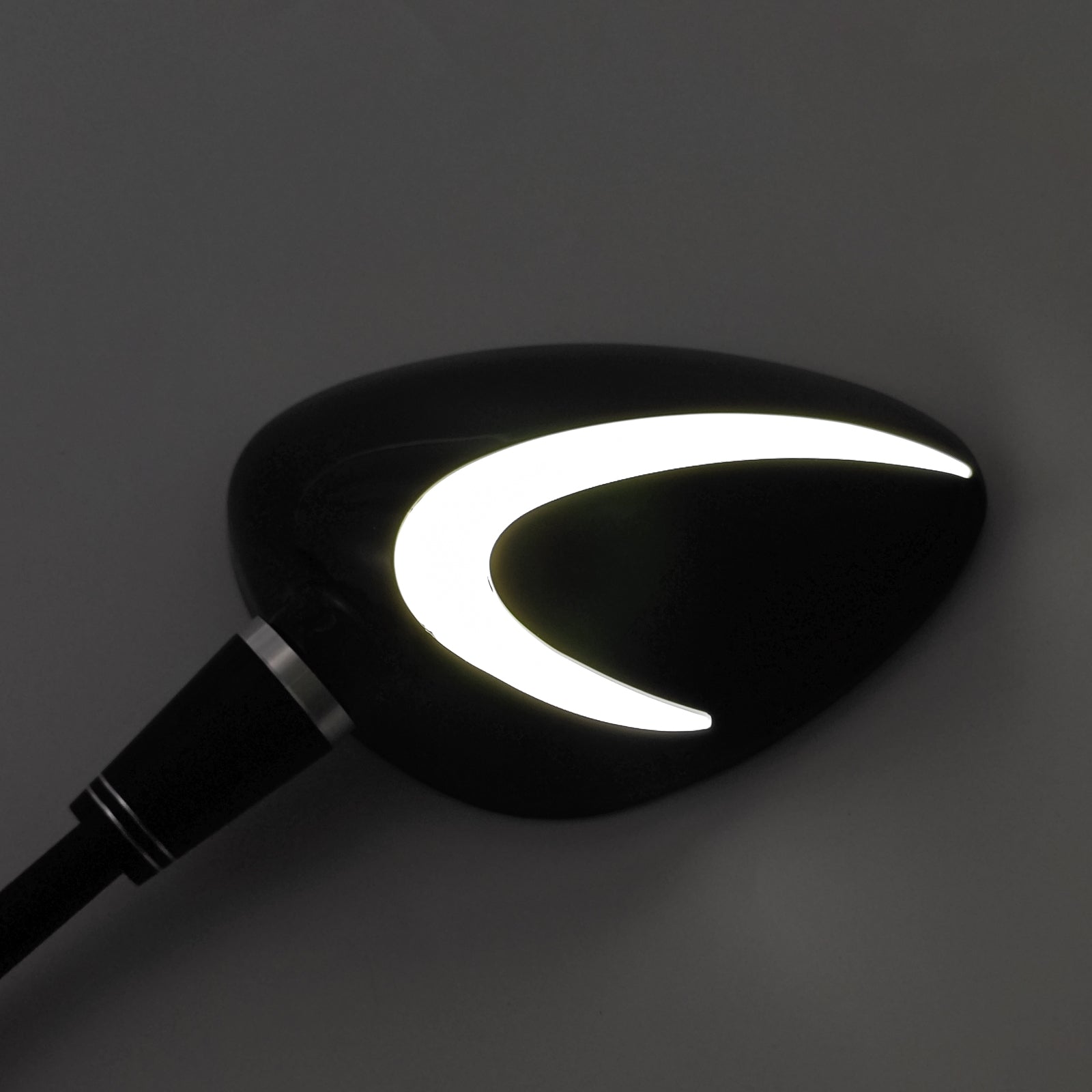 Par črnih LED utripajočih ogledal 10 mm nit na desni za Piaggio Vespa