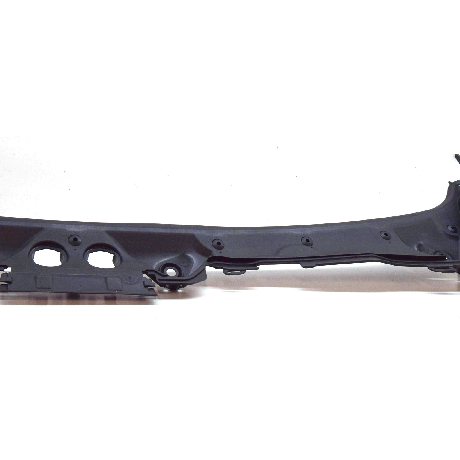 Garniture de cache d'essuie-glace avant pour BMW Série 3 GT F34 (2014-2019) - Référence : 51717285941