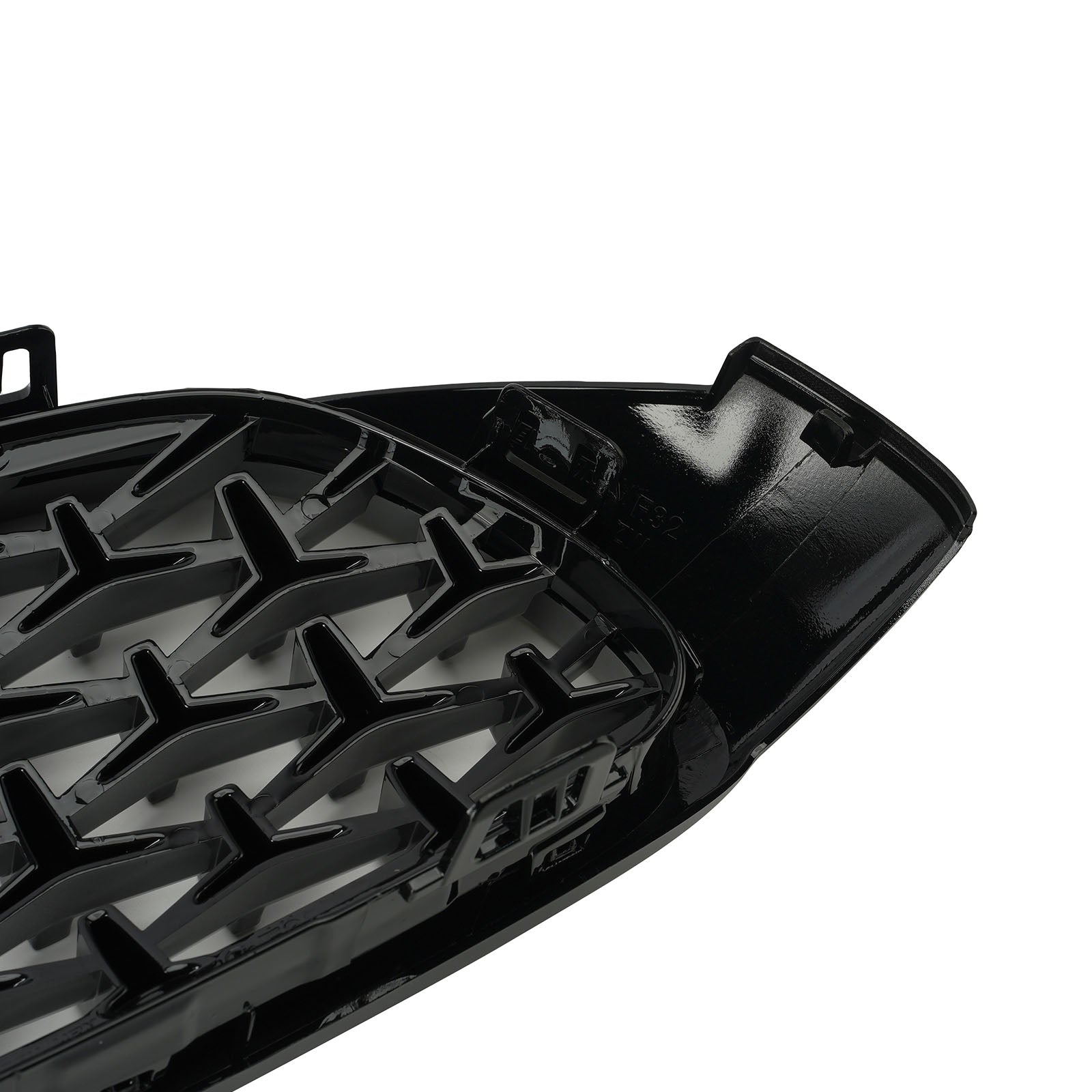 Diamond Etu Yläsäleikkö BMW 4 Series F32 F33 F36 F82 14-18 Black & Chrome Generic