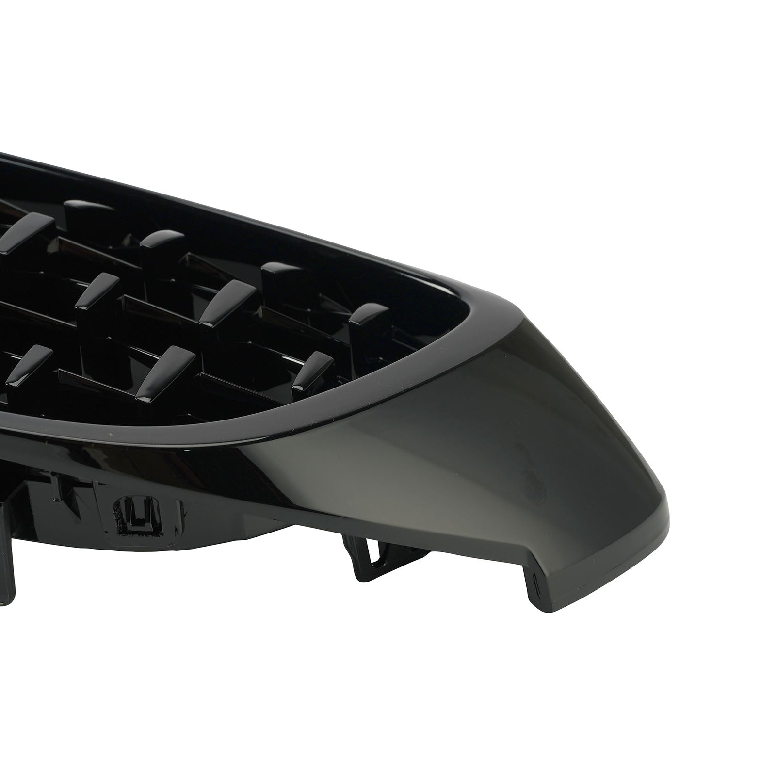 Diamond Etu Yläsäleikkö BMW 4 Series F32 F33 F36 F82 14-18 Black & Chrome Generic