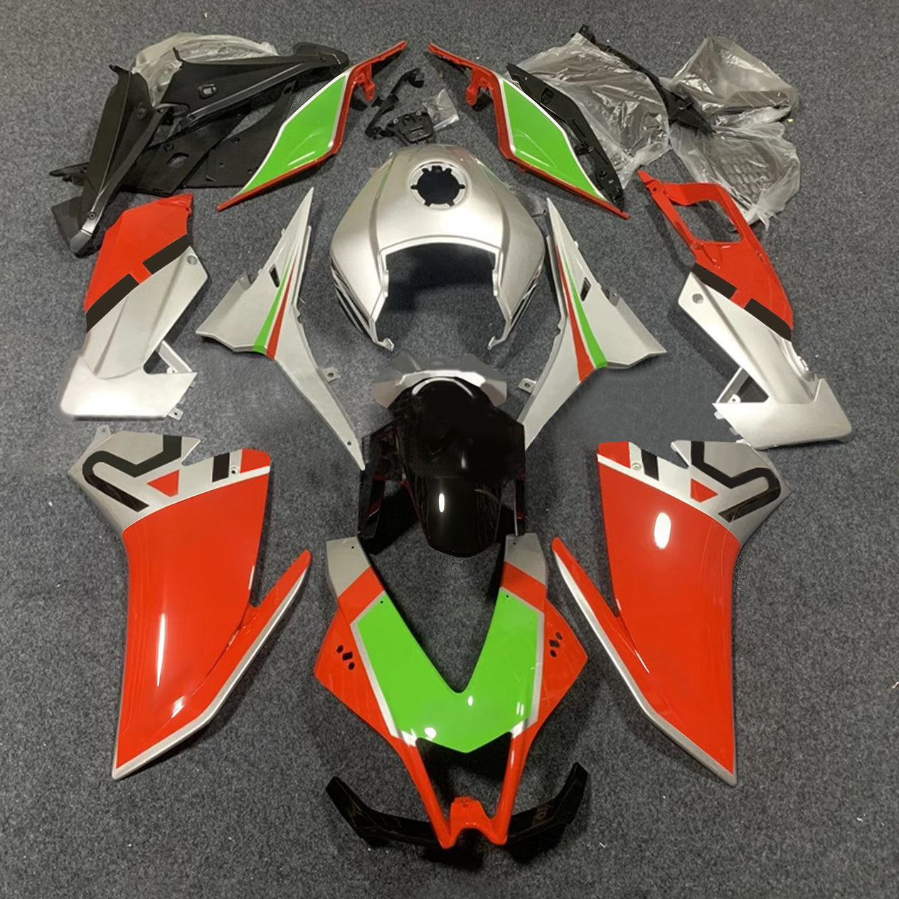 2012-2016 Aprilia RS4 125 50 päällirakenteen ruiskutussuojasarja