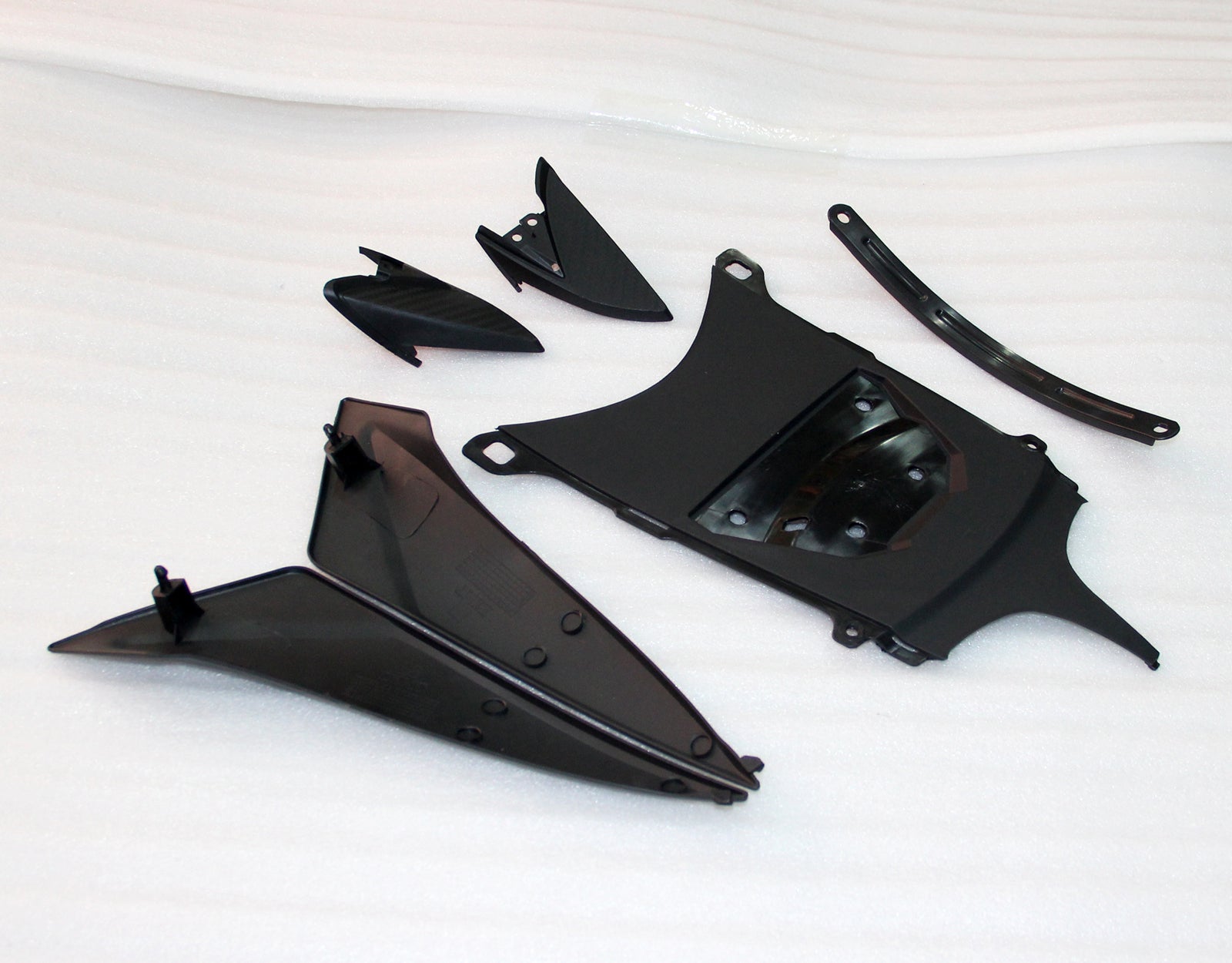 FAX ABS muovinen korin ruiskutussuojasarja Suzuki GSXR 600/750 2011-2025 K11