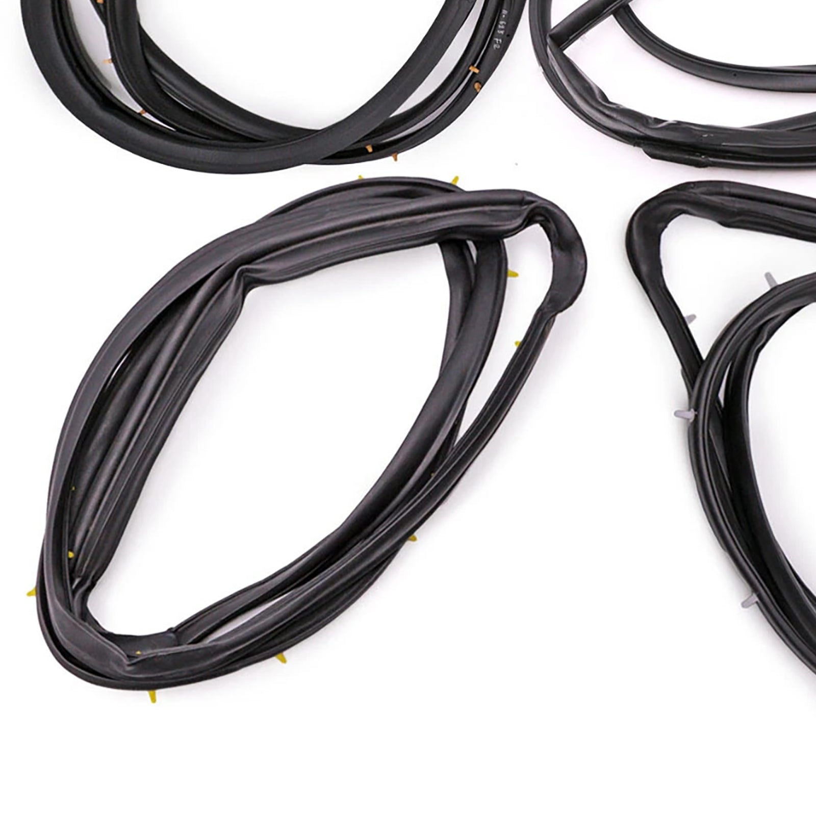 Oven kumitiivisteet etu- ja takaoviin (4 kpl) - Nissan Frontier D22 4-ovinen double cab (1998-2005) - Osanumero 80831-2S400