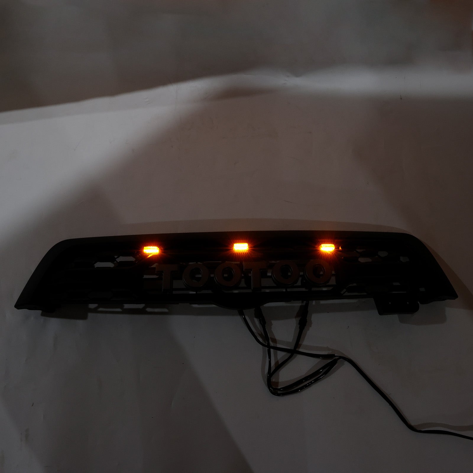 Griglia del paraurti anteriore nera opaca con illuminazione a LED per Toyota Sequoia 2005-2007