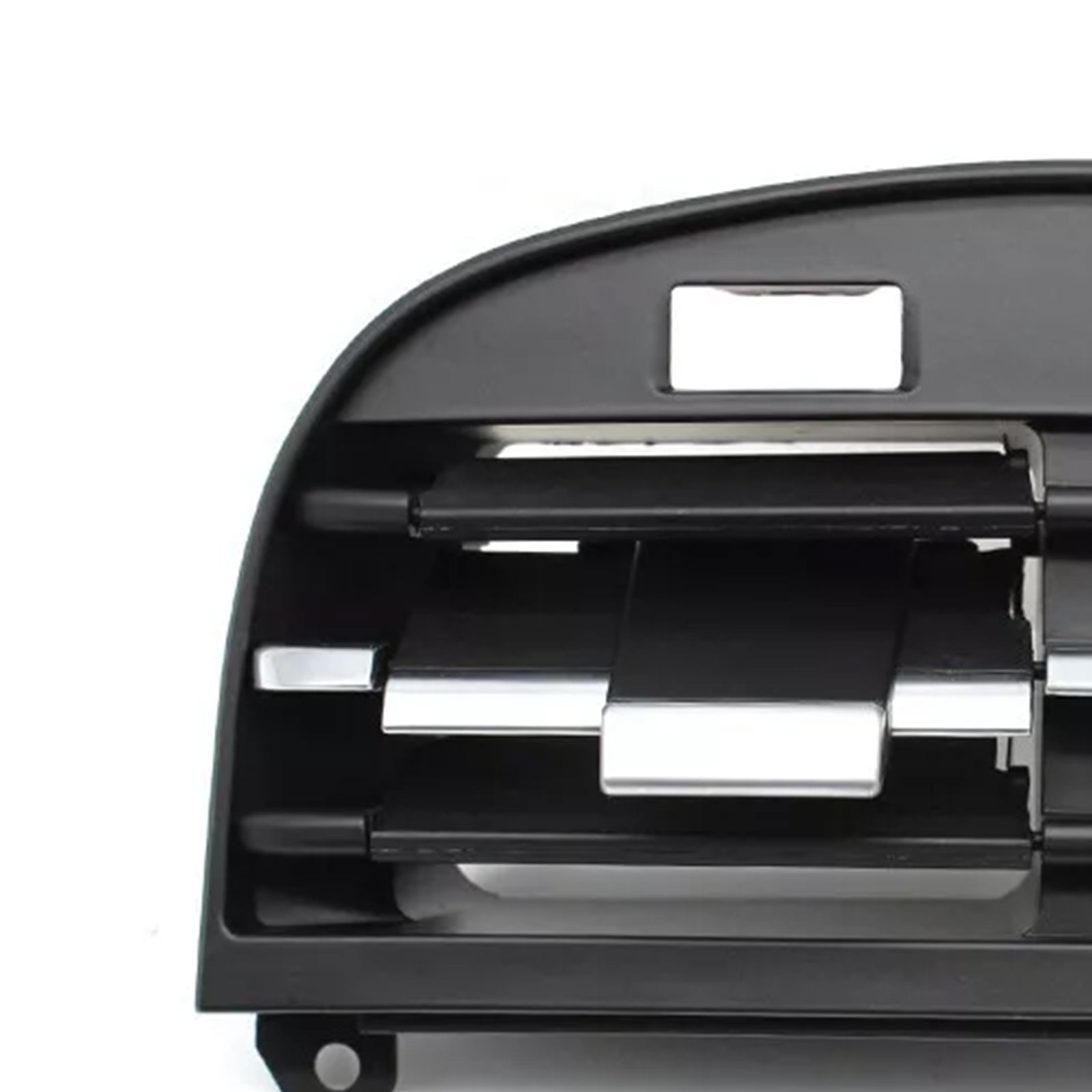 Siatka wentylacyjna tylnej centralnej konsoli Maserati Ghibli 2014-2020