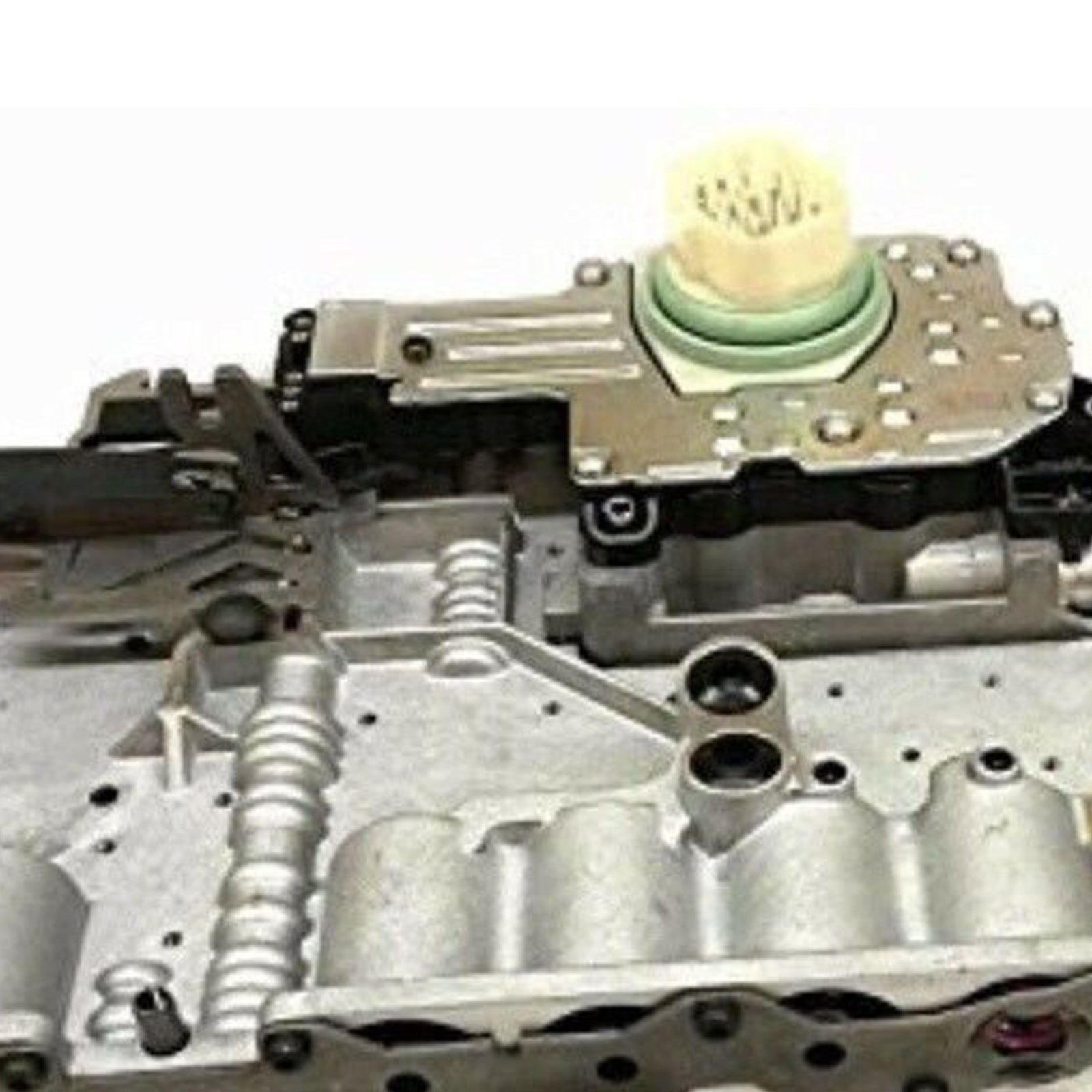 Korpus zaworu ładowarki Dodge Ram Chrysler z 2004 r. i późniejszych z pakietem elektromagnetycznym 545RFE