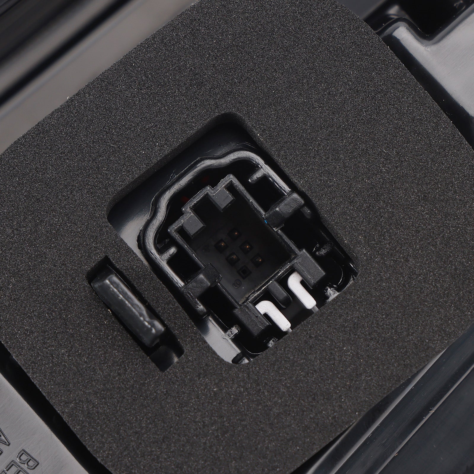 Feu arrière gauche et droit à LED pour Audi Q5 MK2 restylé 2021-2024 (5 broches)