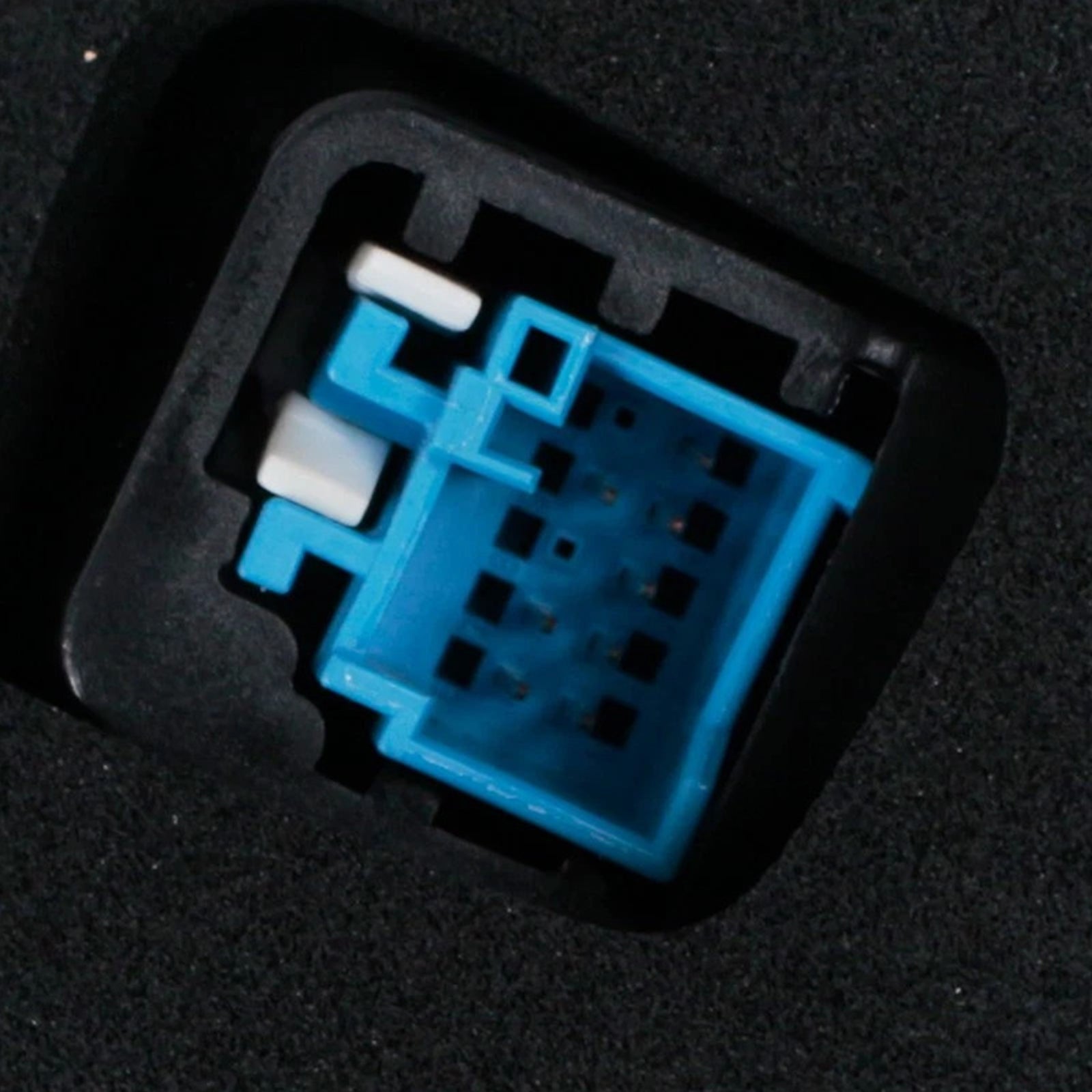 Prawa tylna lampa LED do Mercedesa-Benz W205 C63 AMG S facelift (2019-2021) – Numery części : 2059067103 i 2059067203