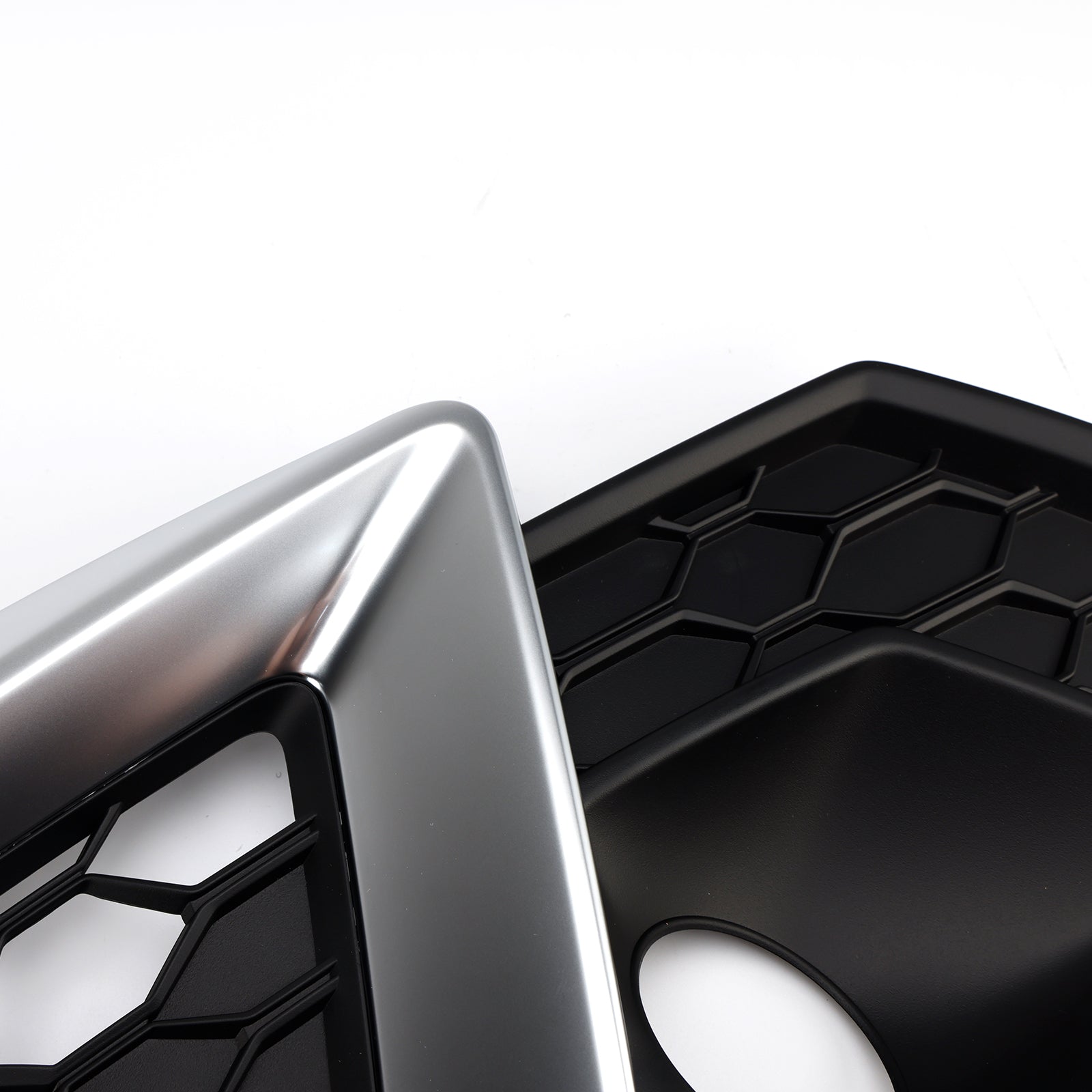 Grille de protection inférieure antibrouillard argentée pour pare-chocs avant Audi A4 B9.5 S-Line 2020-2024