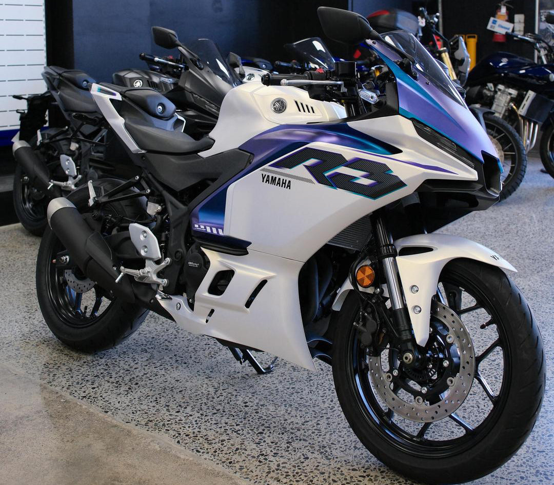 Injekcijski komplet, plastično telo za Yamaha YZF R3 R25 2025-2026