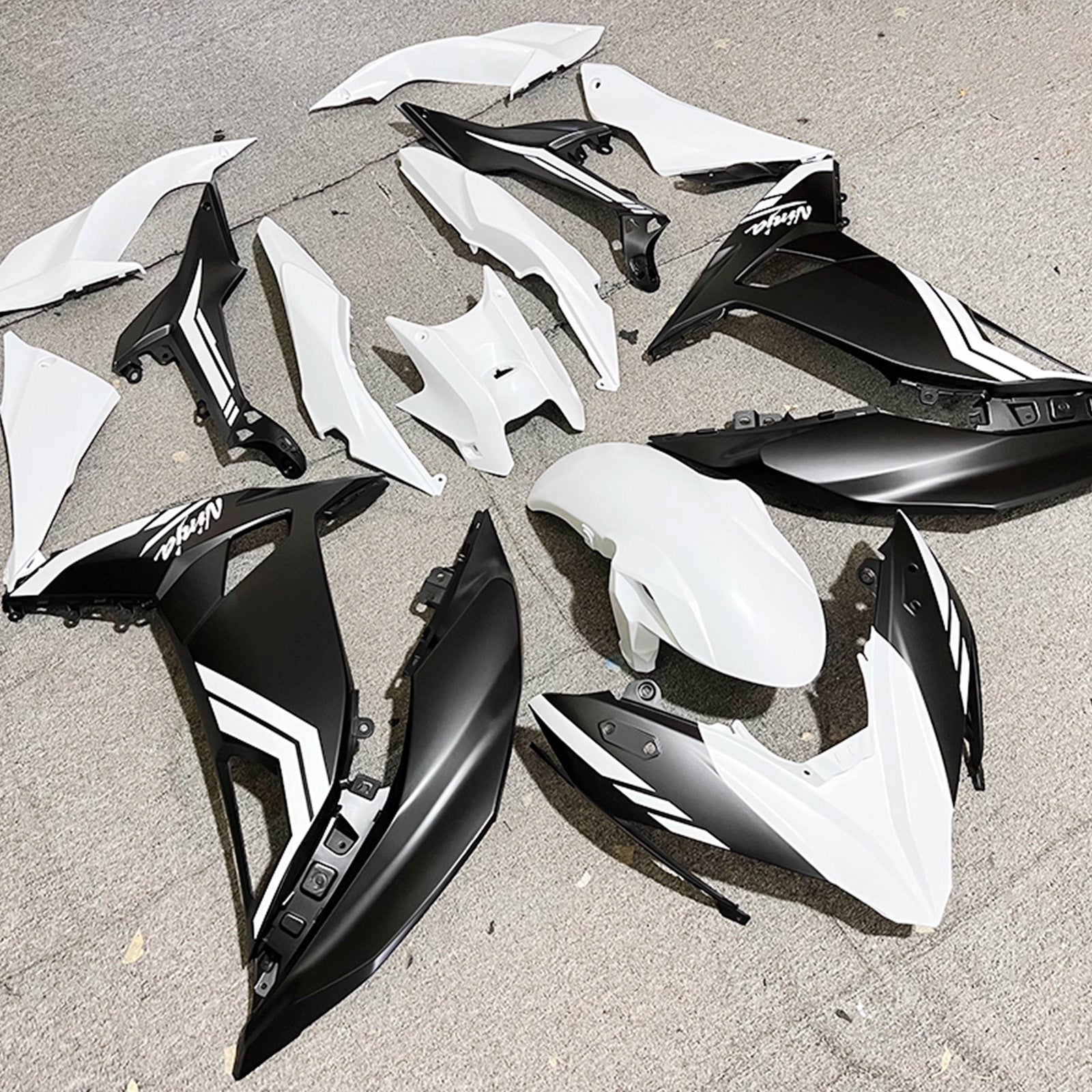 Kit de carénage injecté en plastique ABS compatible avec Kawasaki ER-6F Ninja650R 2017-2019