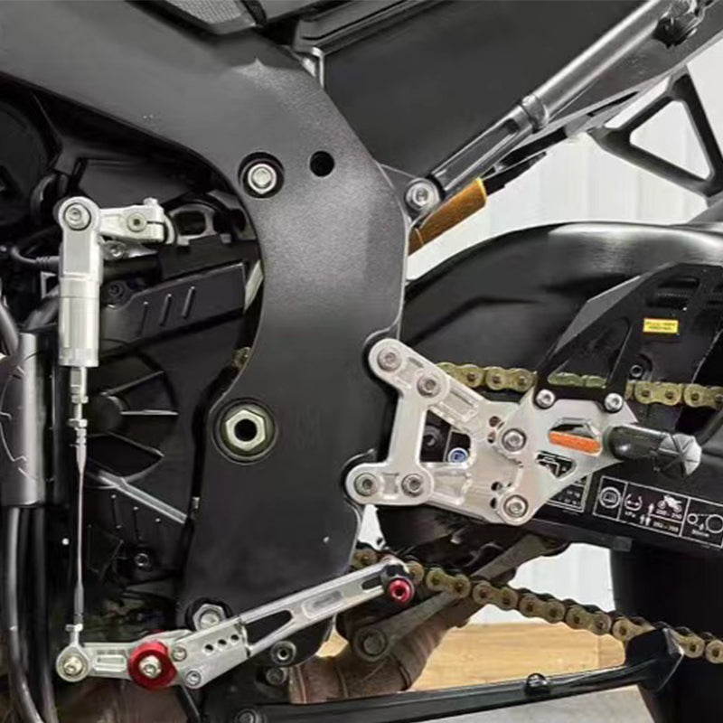 Regulowane tylne podnóżki dla Honda CBR1000RR-R SP Racing 2021-2025