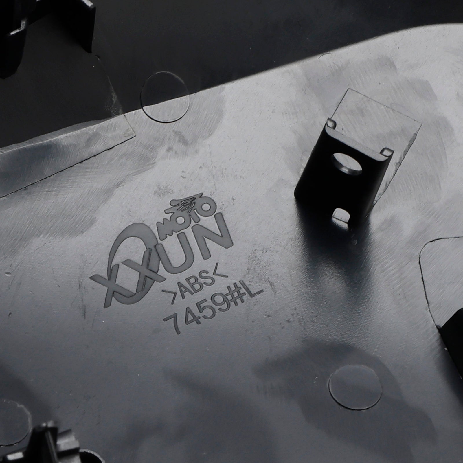 Sivupaneelin lakko ennen Honda Adv 160 2023-2024