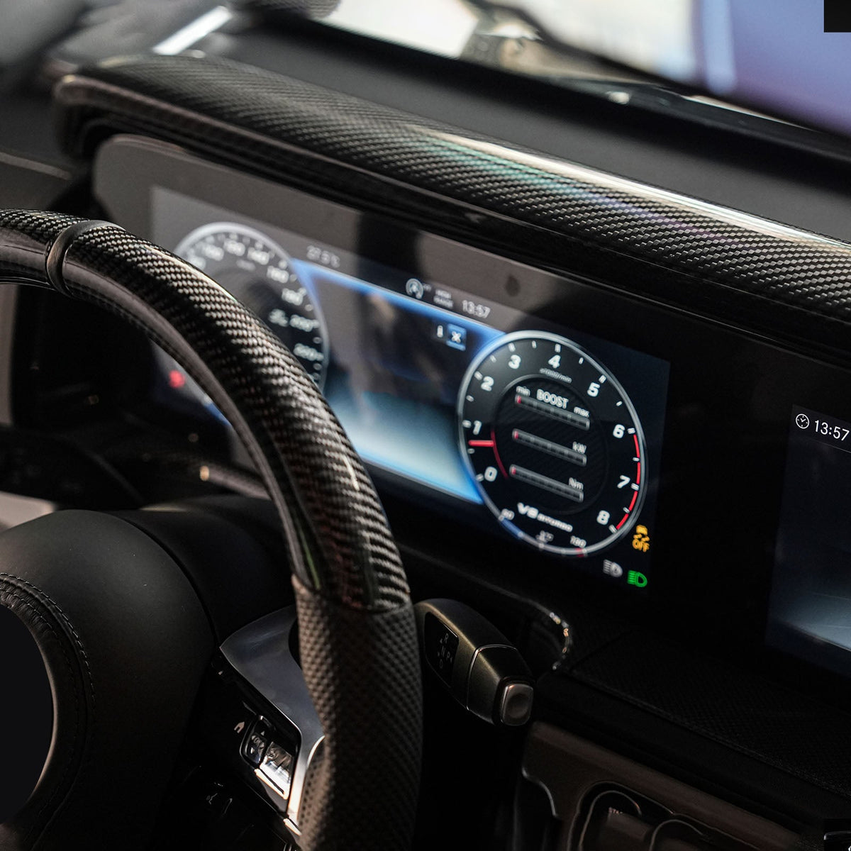 Carbonvezel dashboard schermbeschermer voor Mercedes-Benz W464 En W465 (2019-2026)